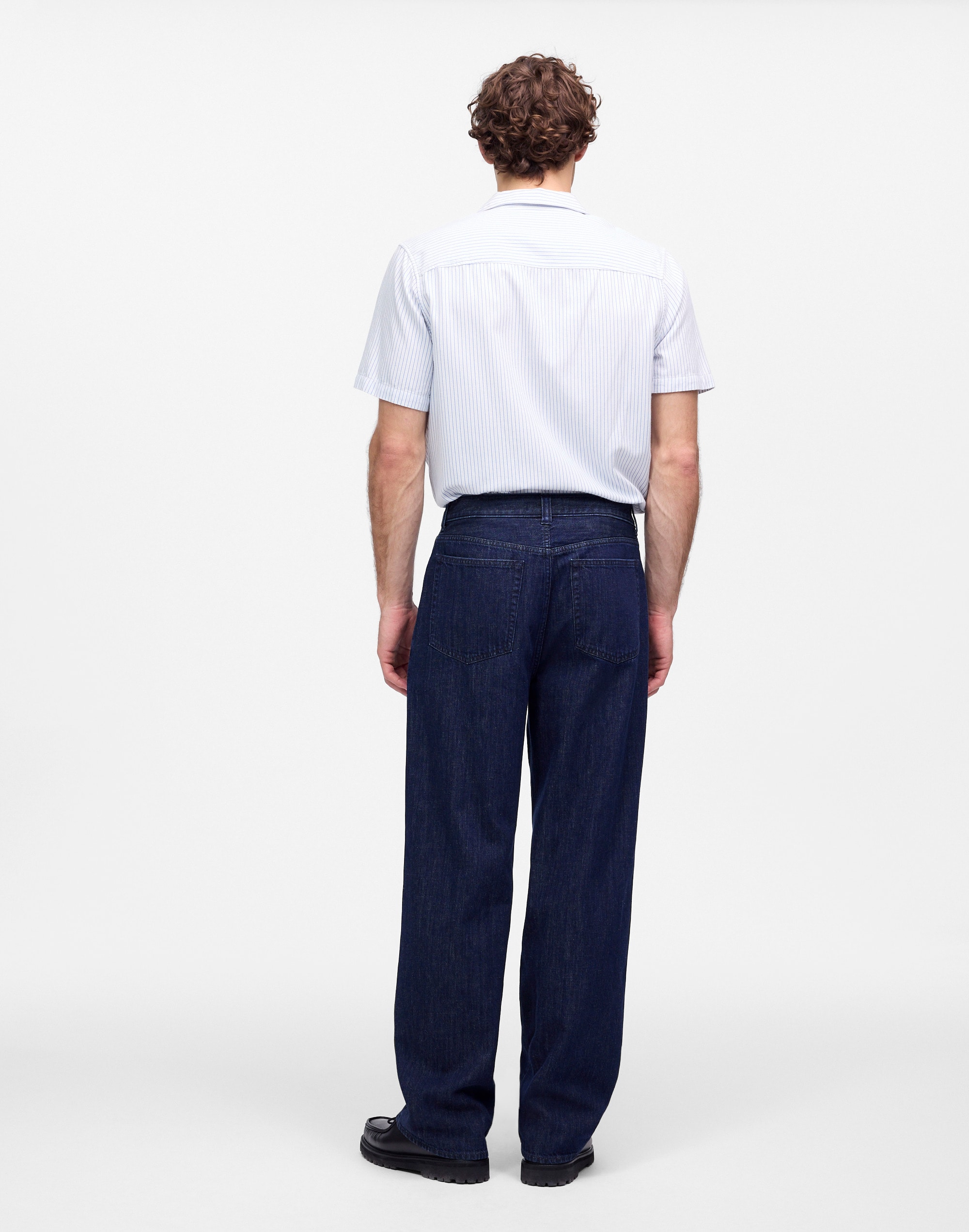 The Wide-Leg Jean in Summer Denim