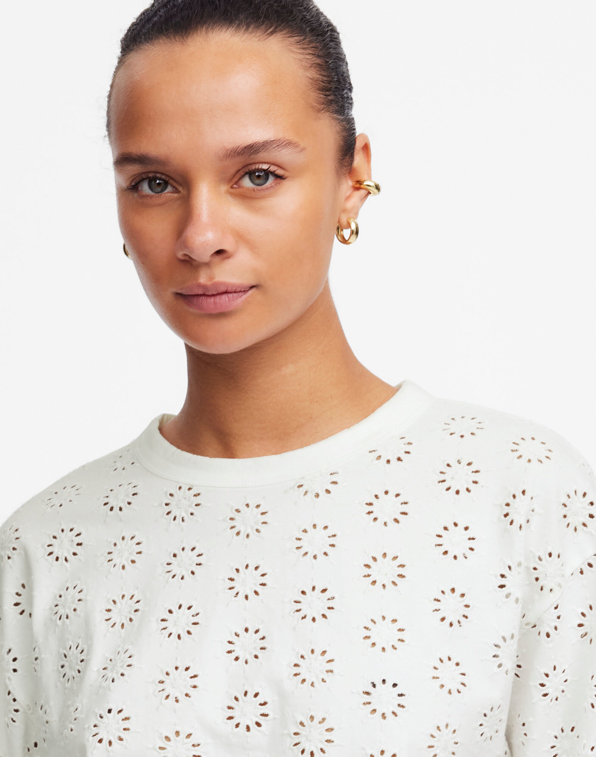 Embroidered Wide-Sleeve Boxy Tee