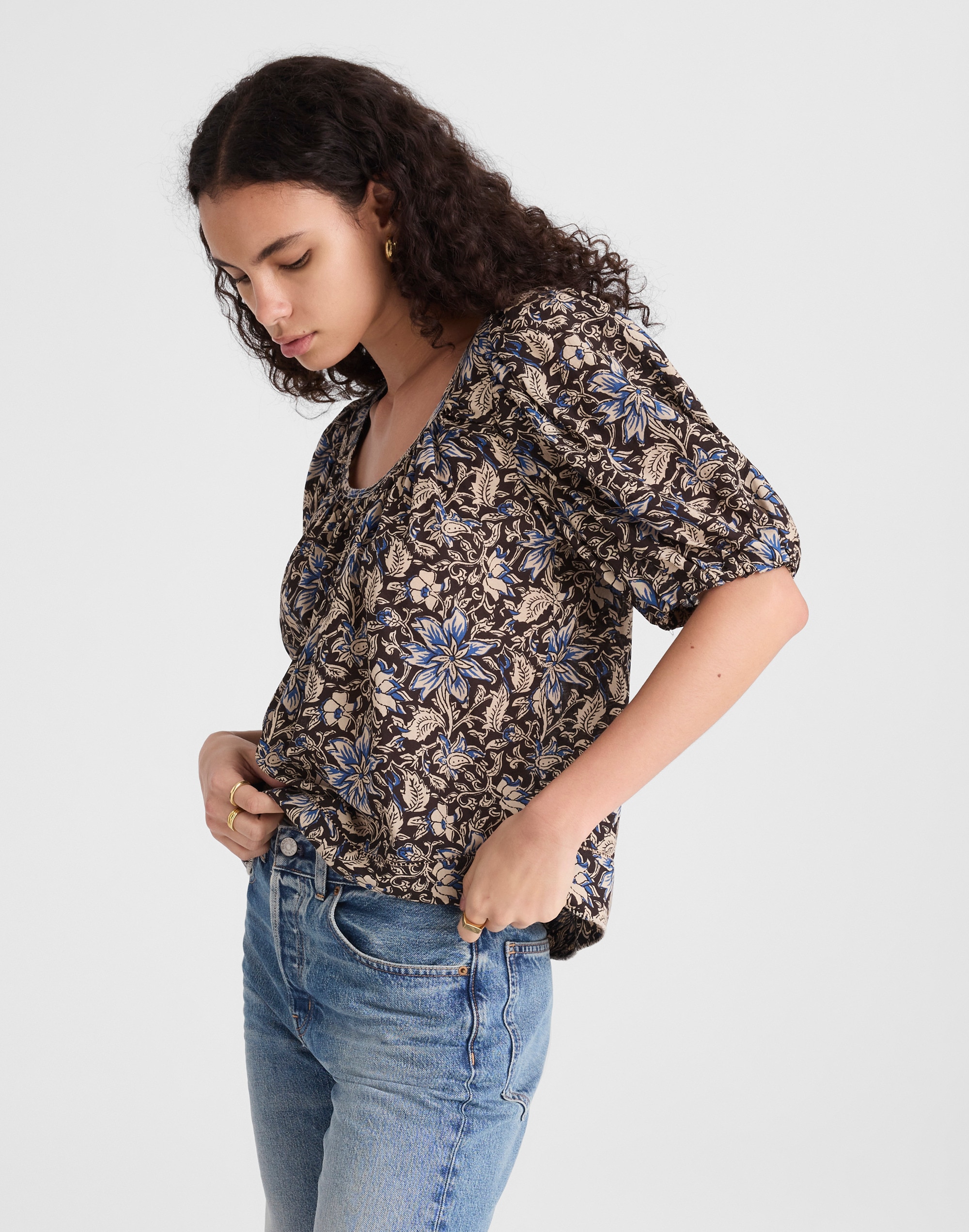 Puff-Sleeve Scoopneck Top