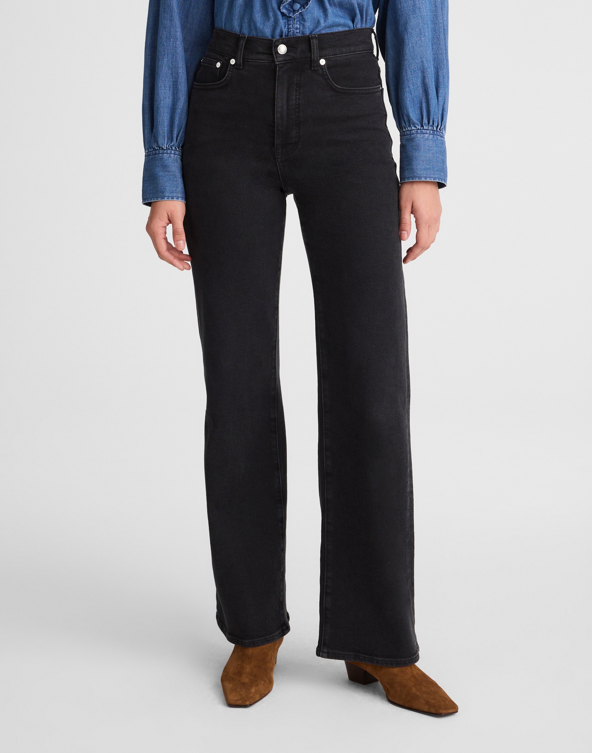 The Petite Wide-Leg Jean