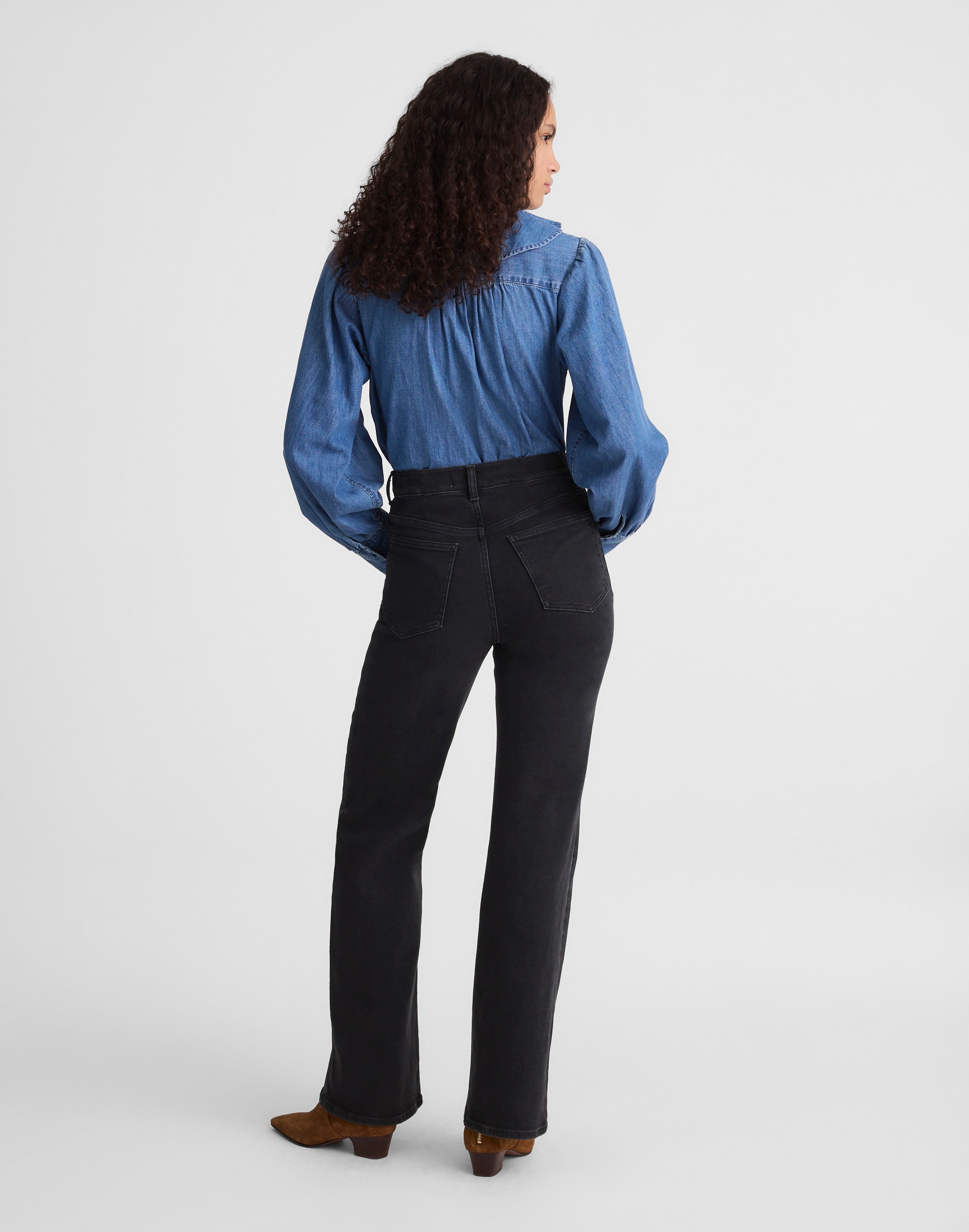 The Petite Wide-Leg Jean