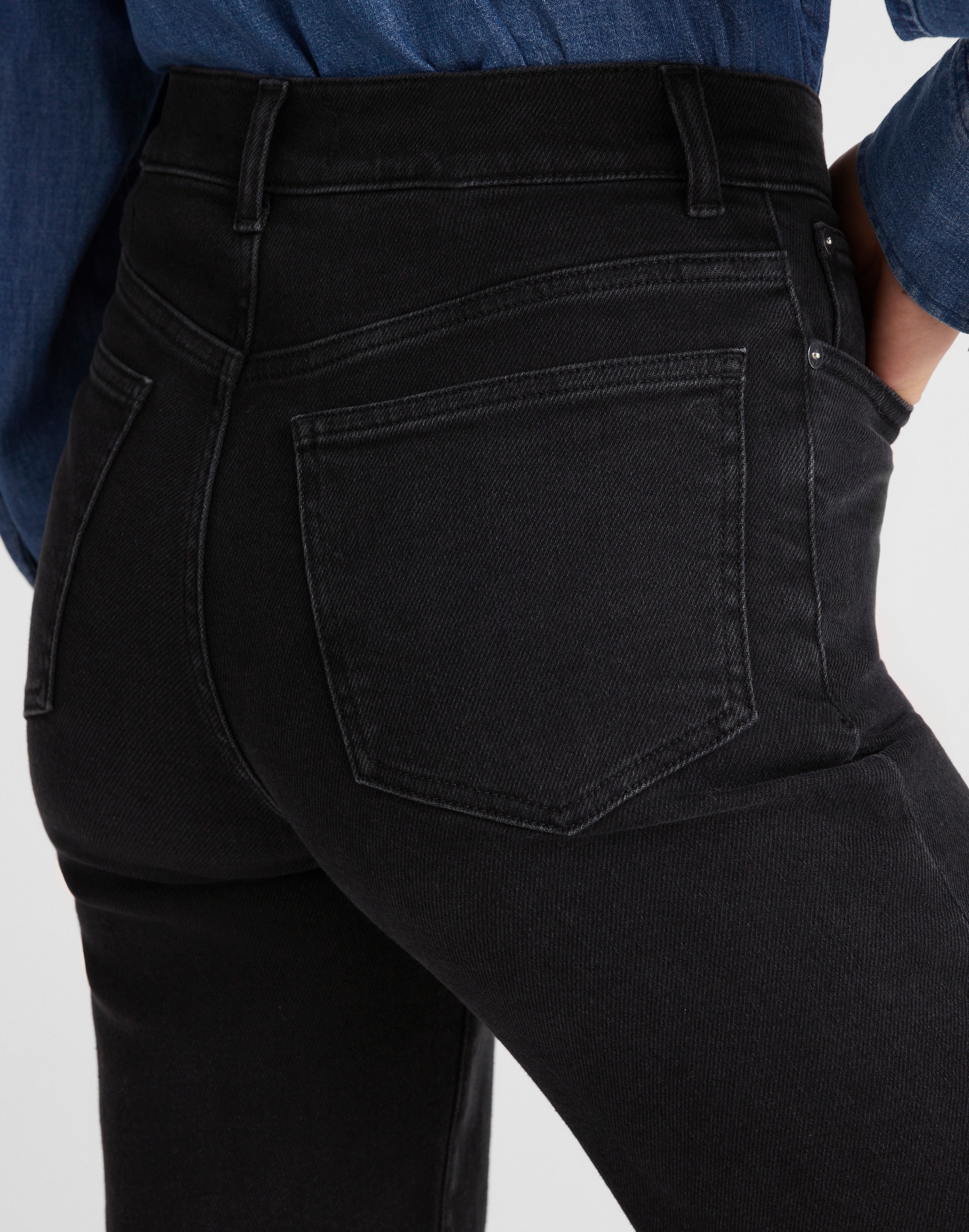 The Petite Wide-Leg Jean