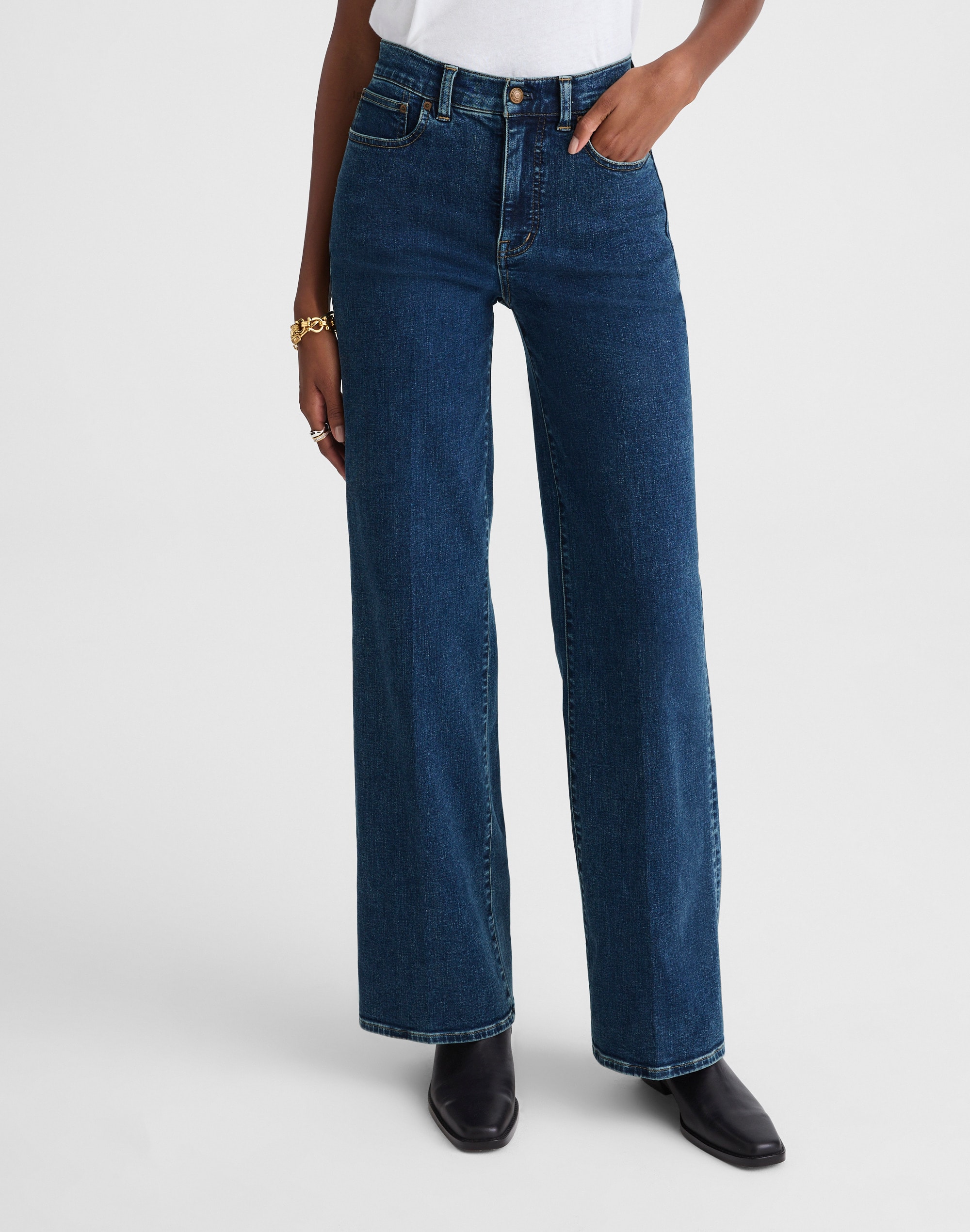 The Petite Wide-Leg Jean