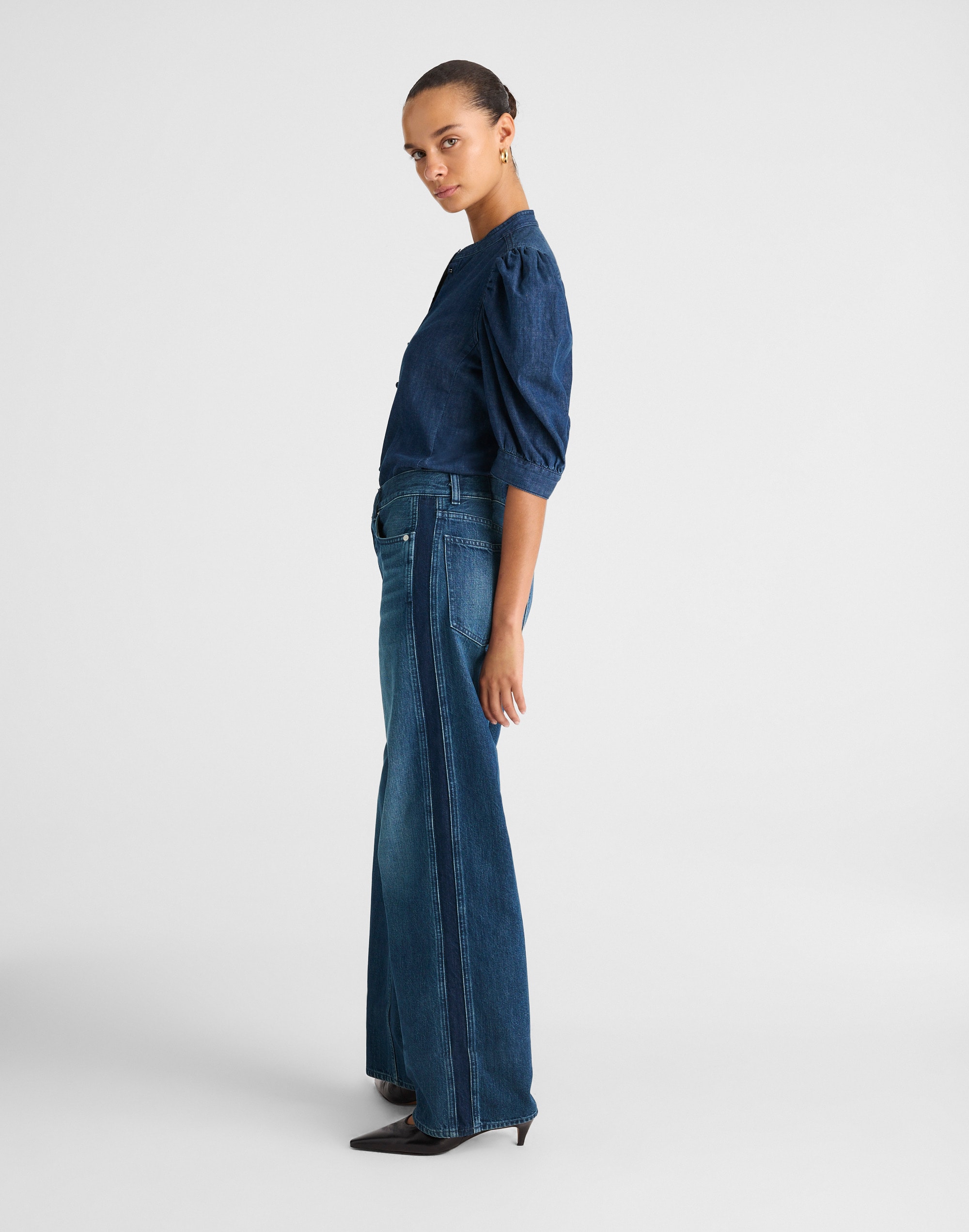 The Low-Slung Baggy Jean Alternate Image 3
