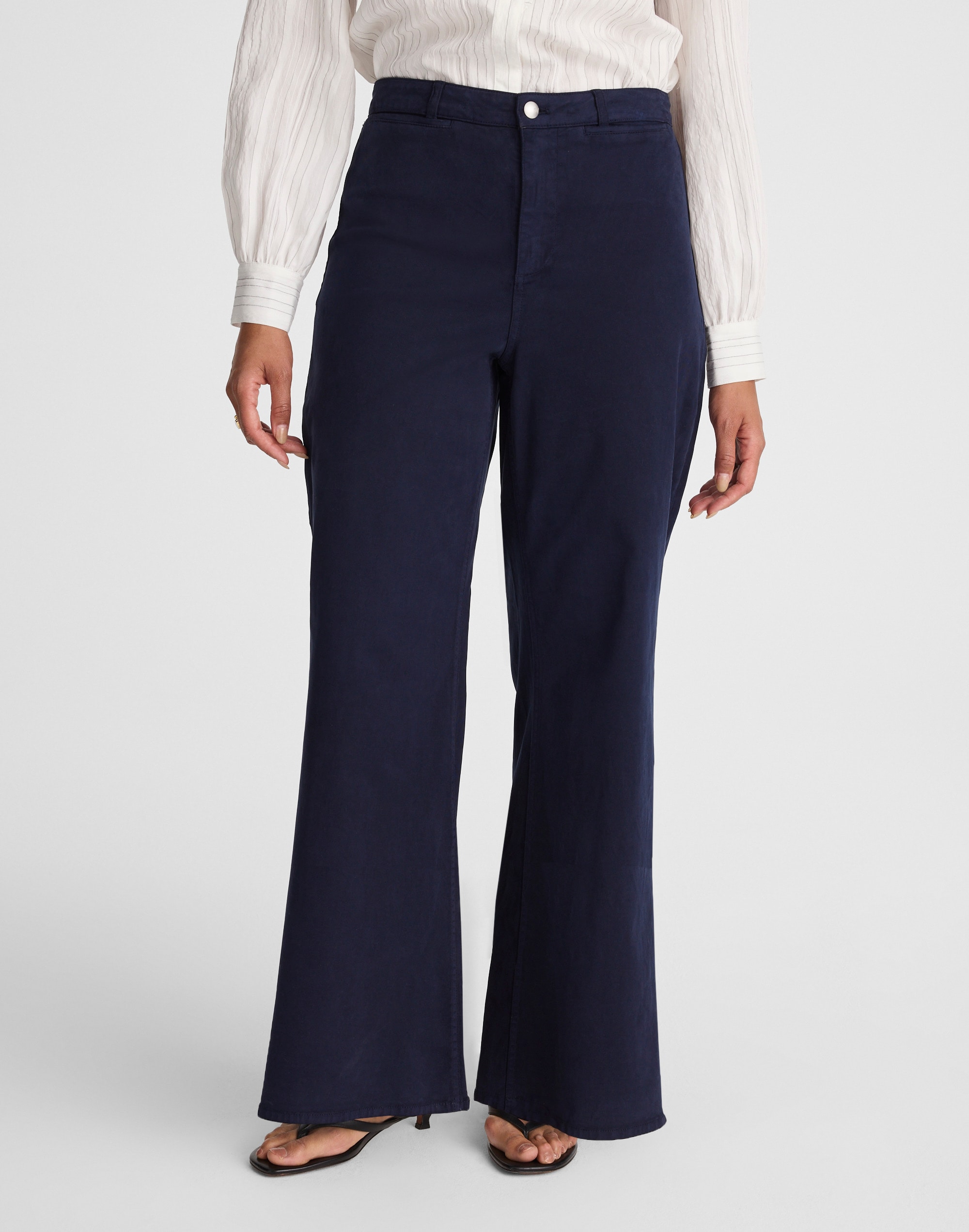 The Curvy Wide-Leg Pant in Garment-Dyed Twill