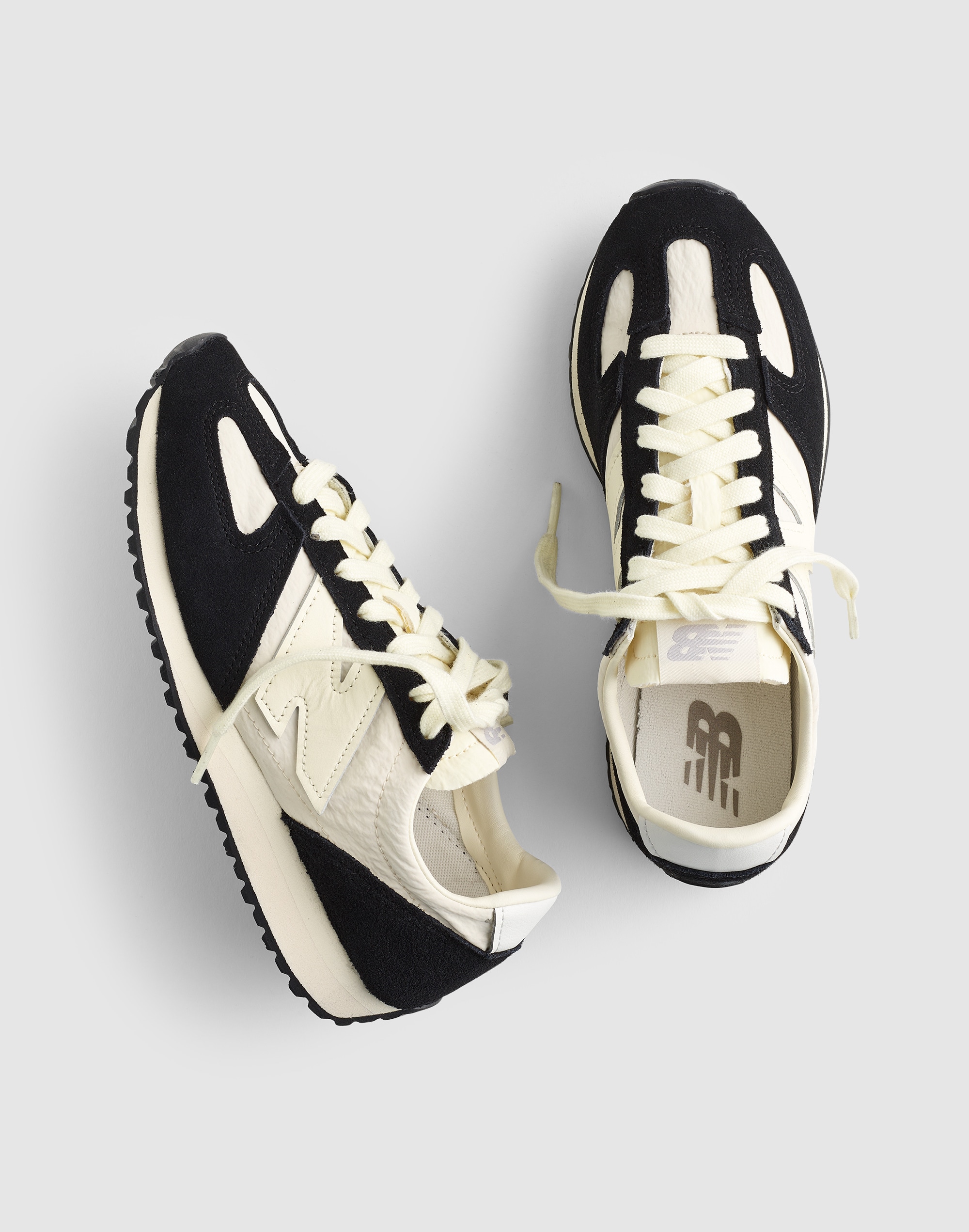 New Balance&reg; Unisex 471 Sneakers