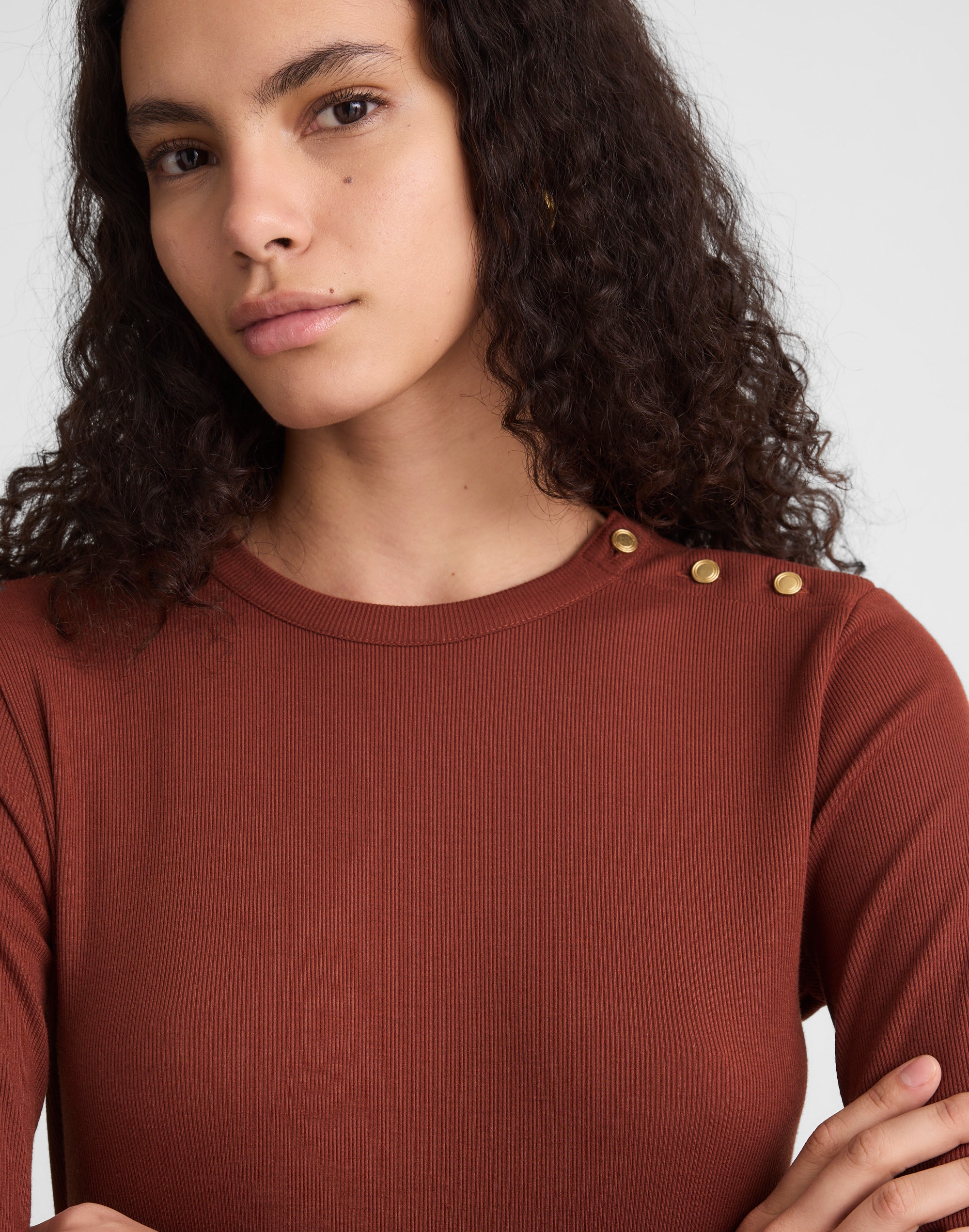 Ribbed Button Crewneck Tee