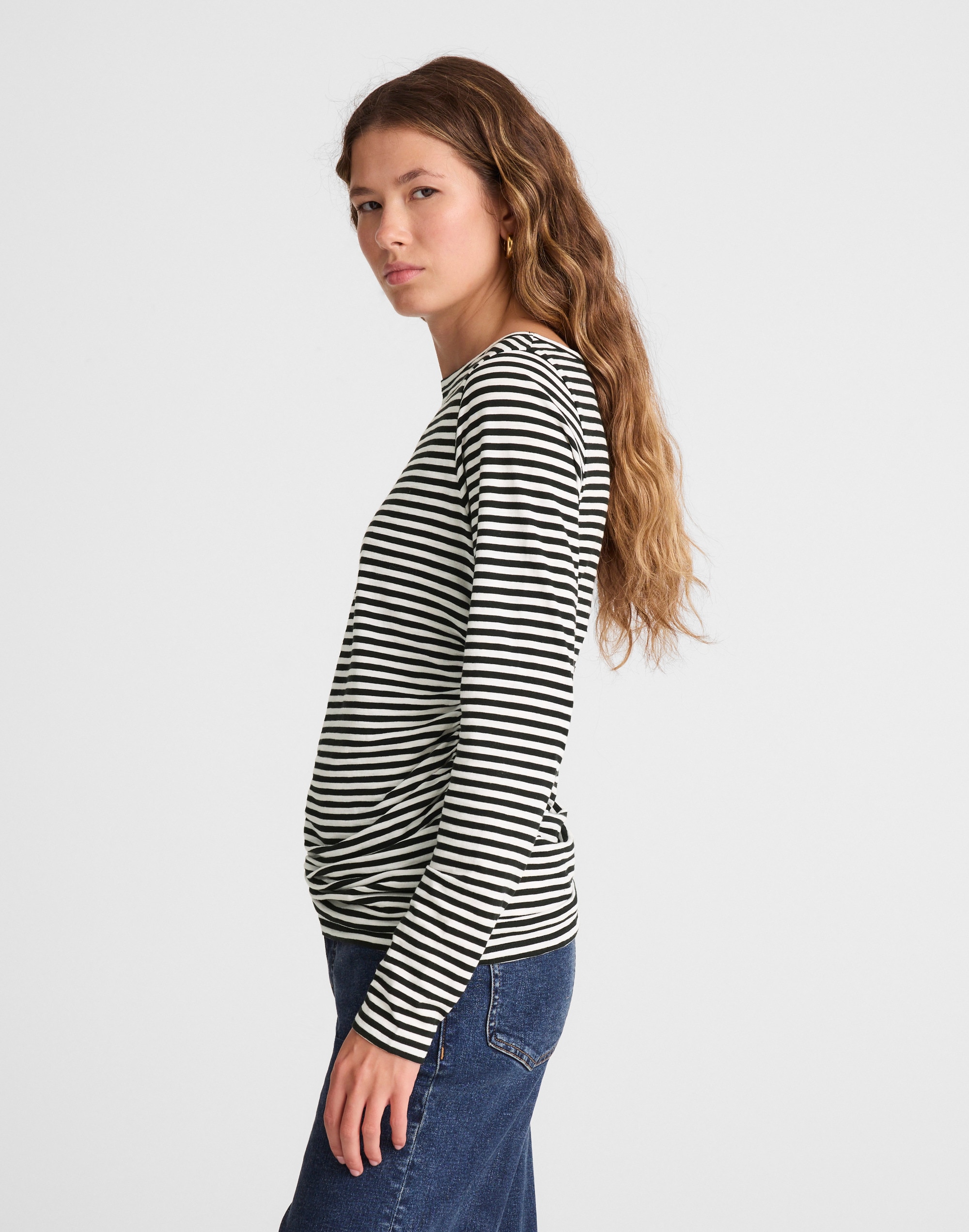 Ruched Crewneck Long-Sleeve Tee in Soft Slub