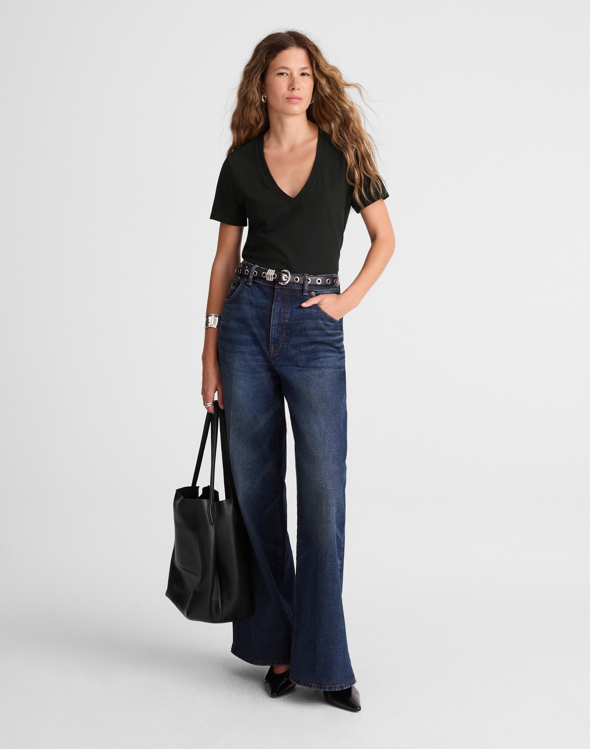 The Perfect V-Neck Tee in Allday Jersey