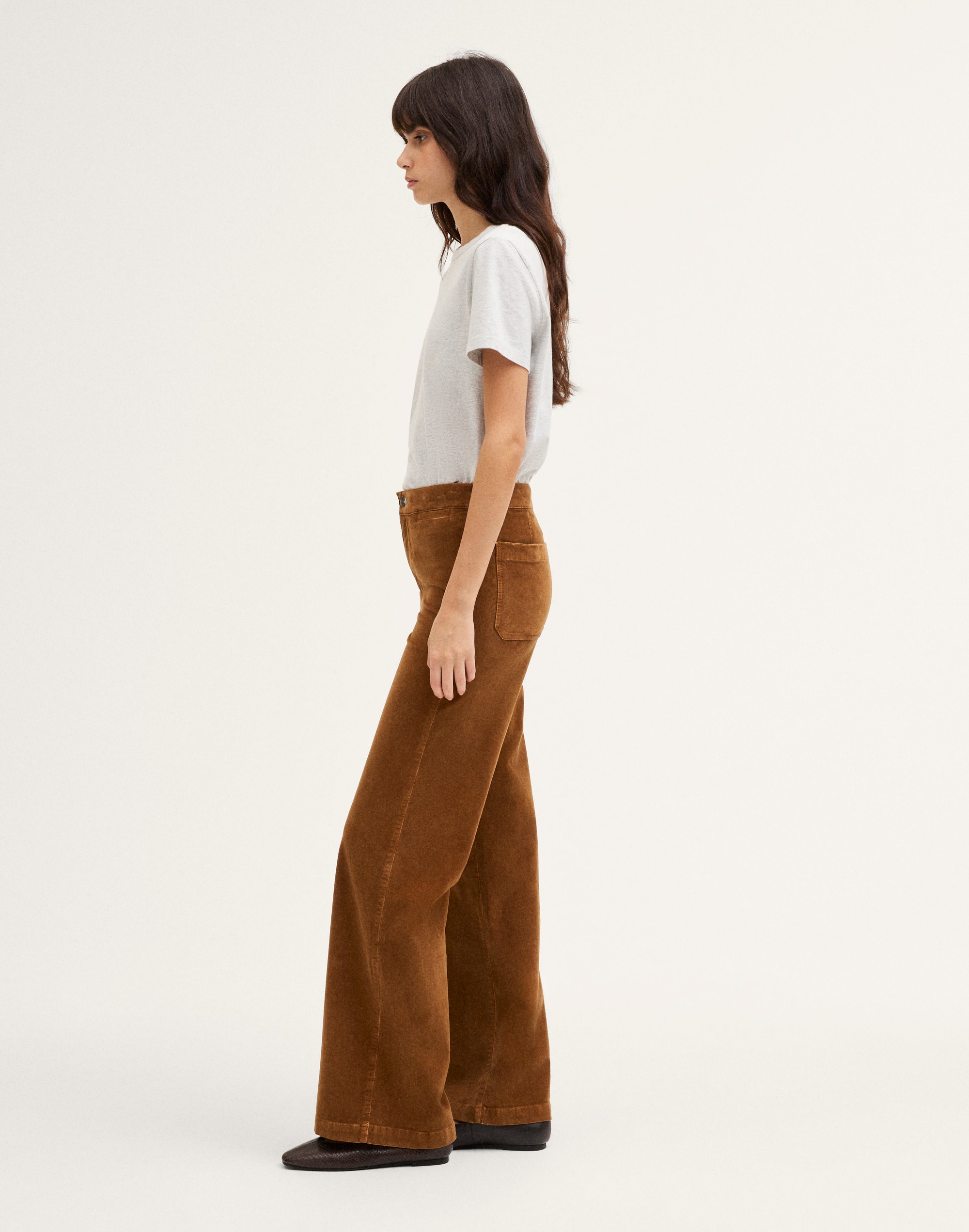 The Wide-Leg Pant in Corduroy Alternate Image 3