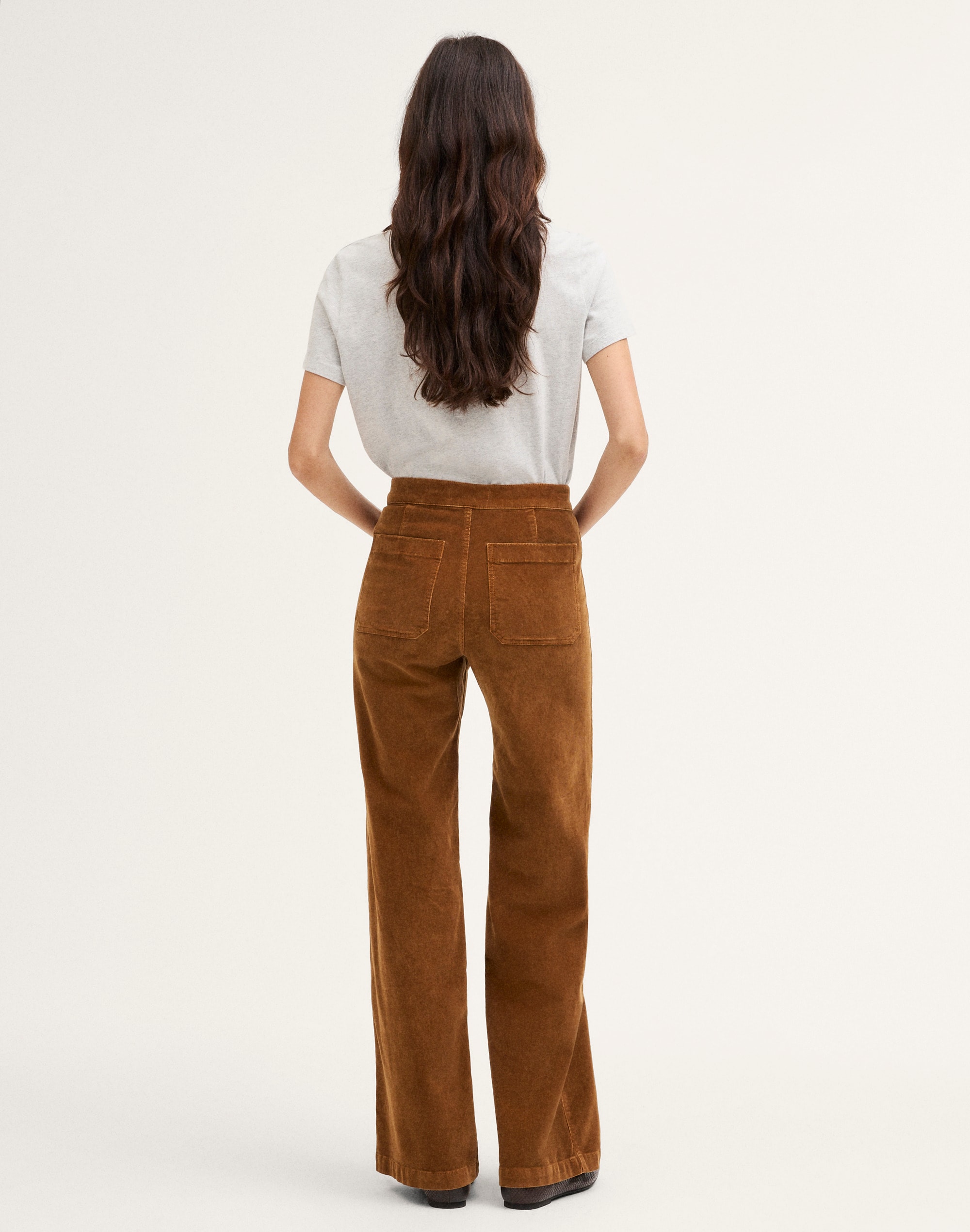The Wide-Leg Pant in Corduroy Alternate Image 4