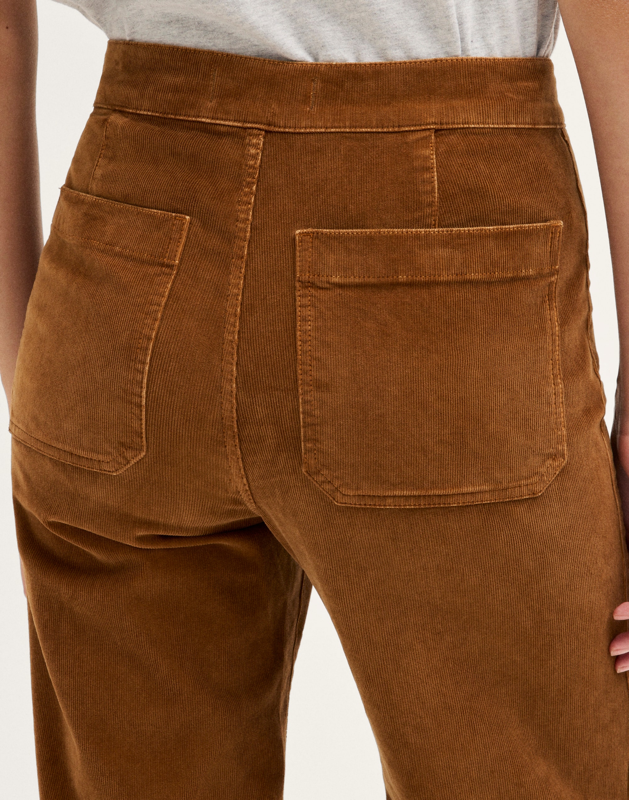 The Wide-Leg Pant in Corduroy Alternate Image 5
