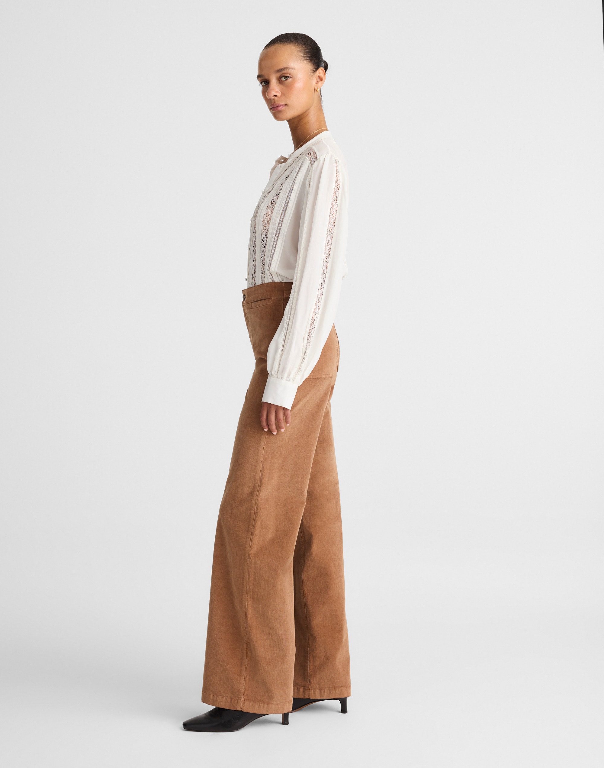 The Wide-Leg Pant in Corduroy
