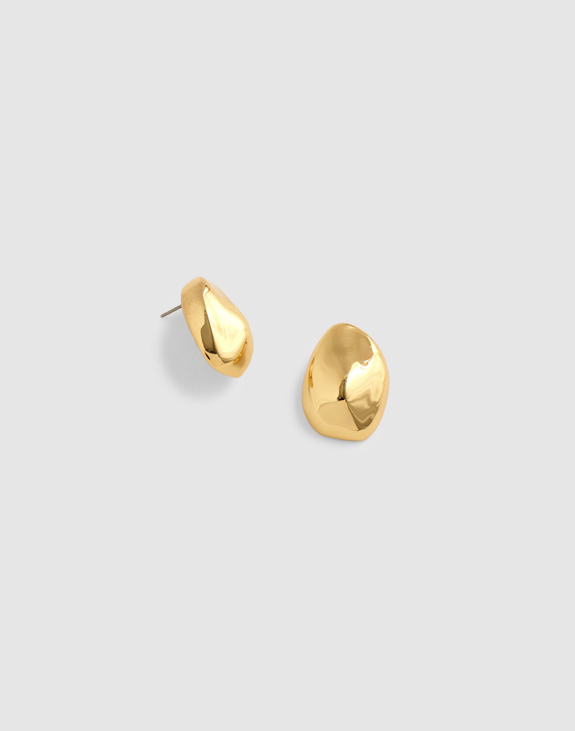sculpted droplet statement stud earrings