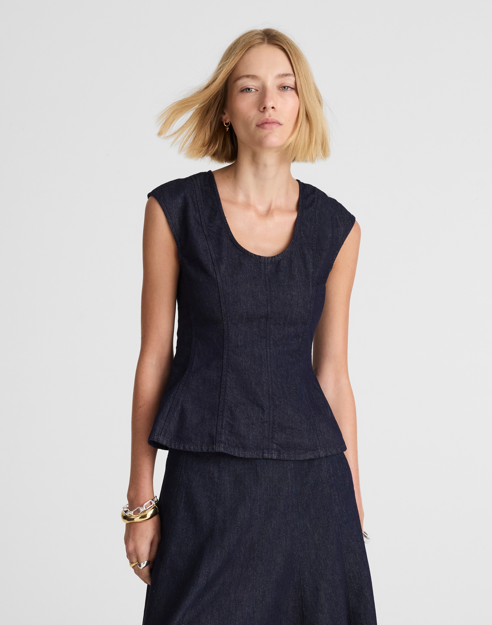 Madewell Denim Seamed Scoopneck Top In Blue