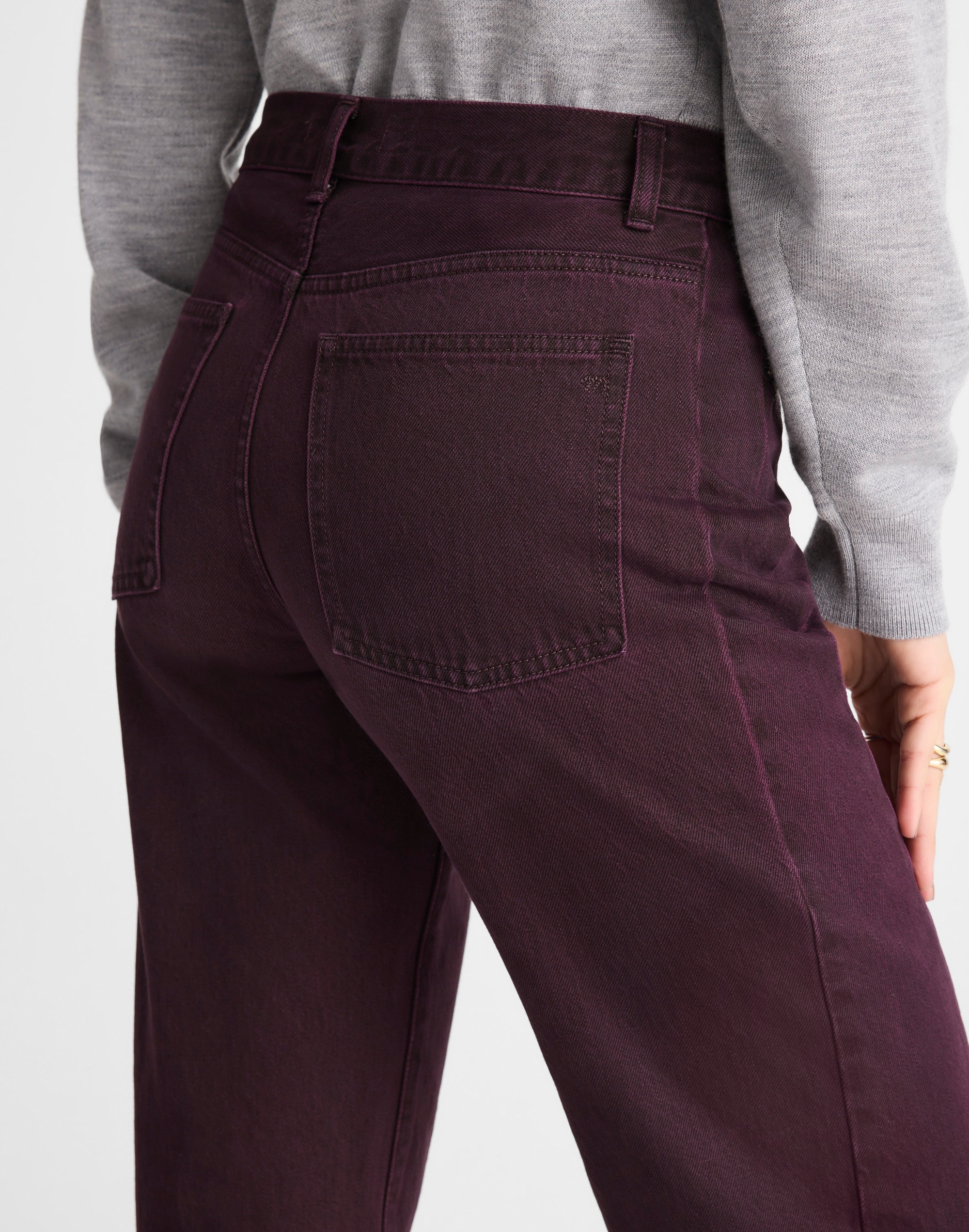 Pieced Barrel-Leg Jeans