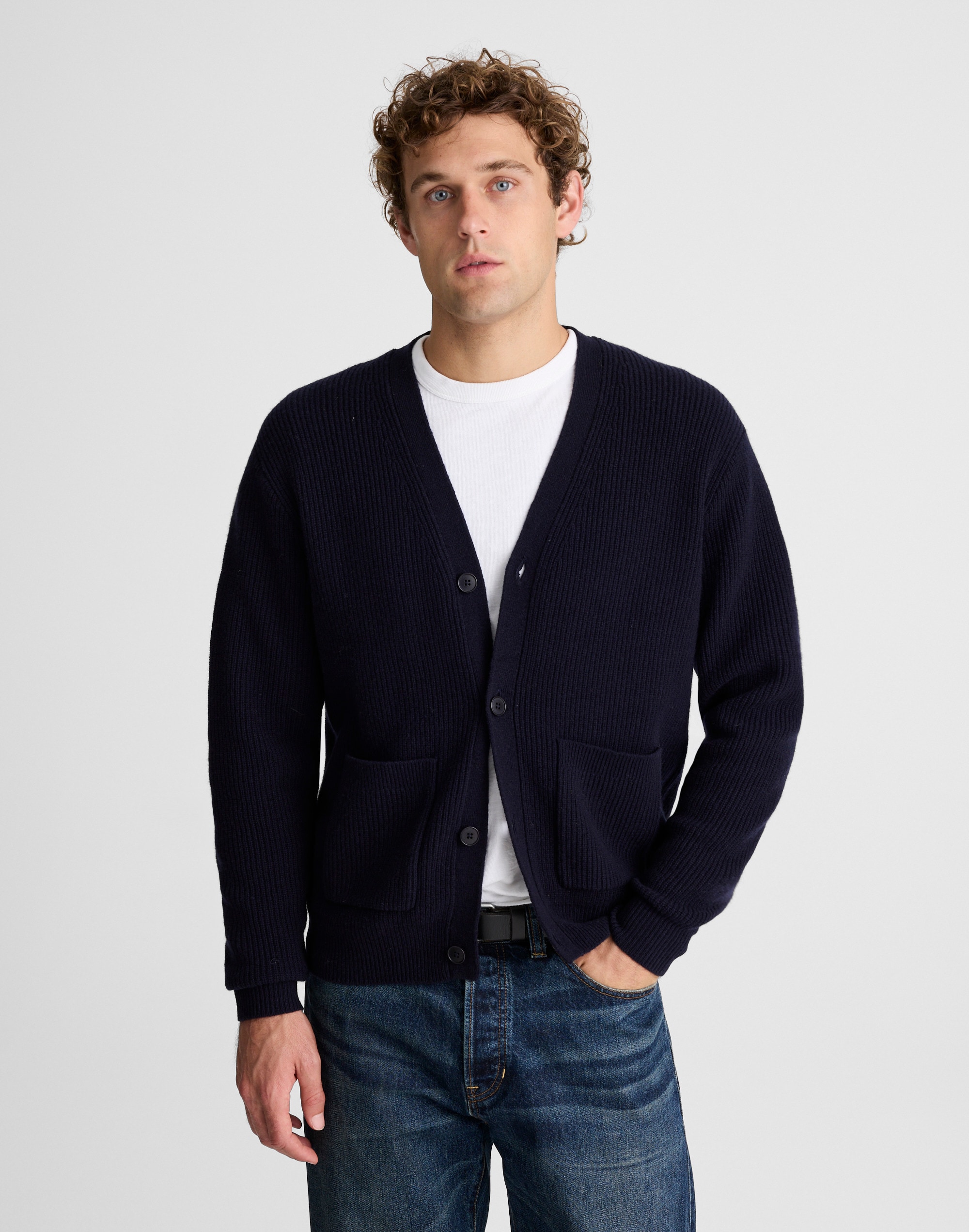 Cardigan in Heritage Merino Wool Alternate Image 5