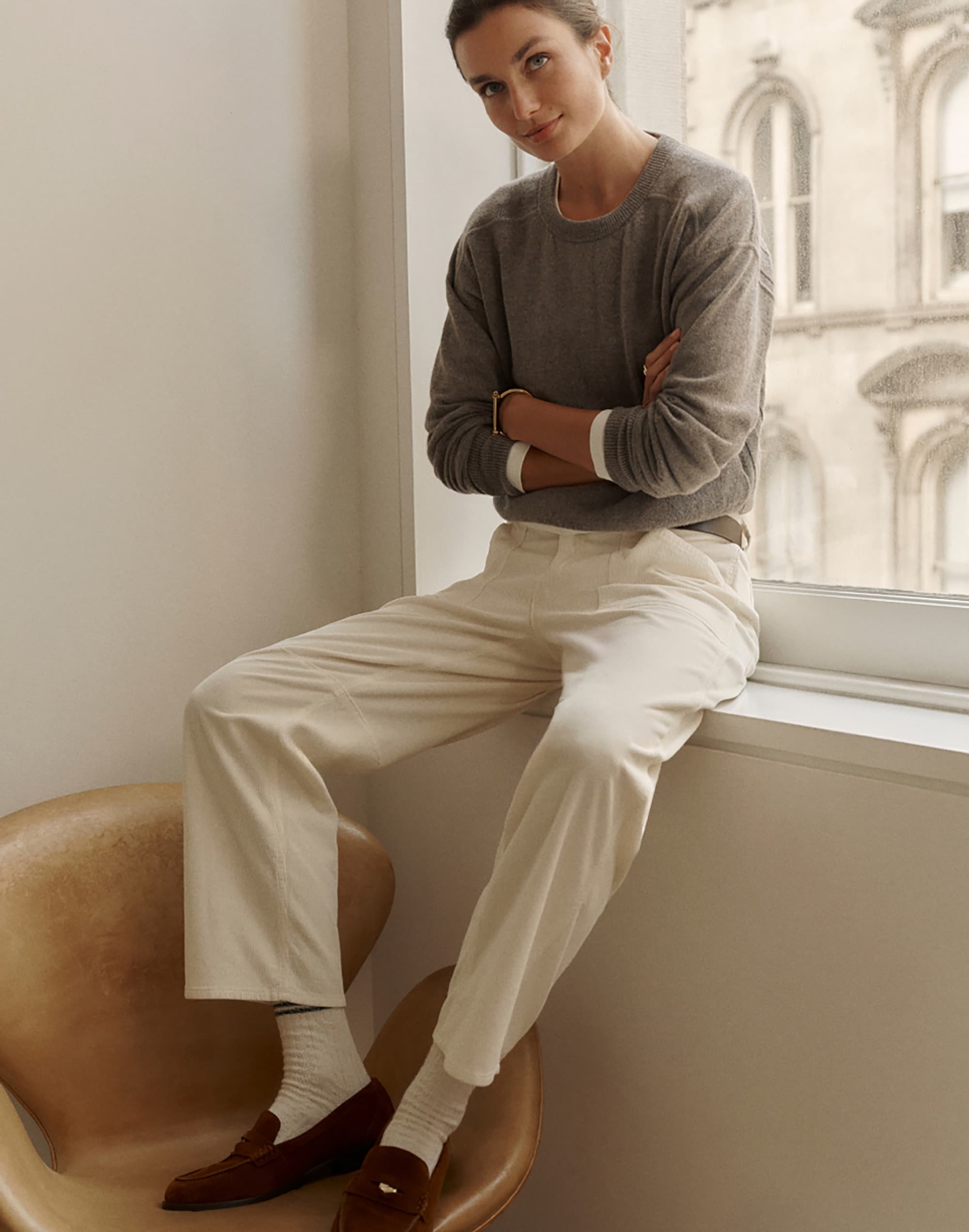 The Petite Darted Barrel-Leg Utility Pant in Corduroy Alternate Image 7
