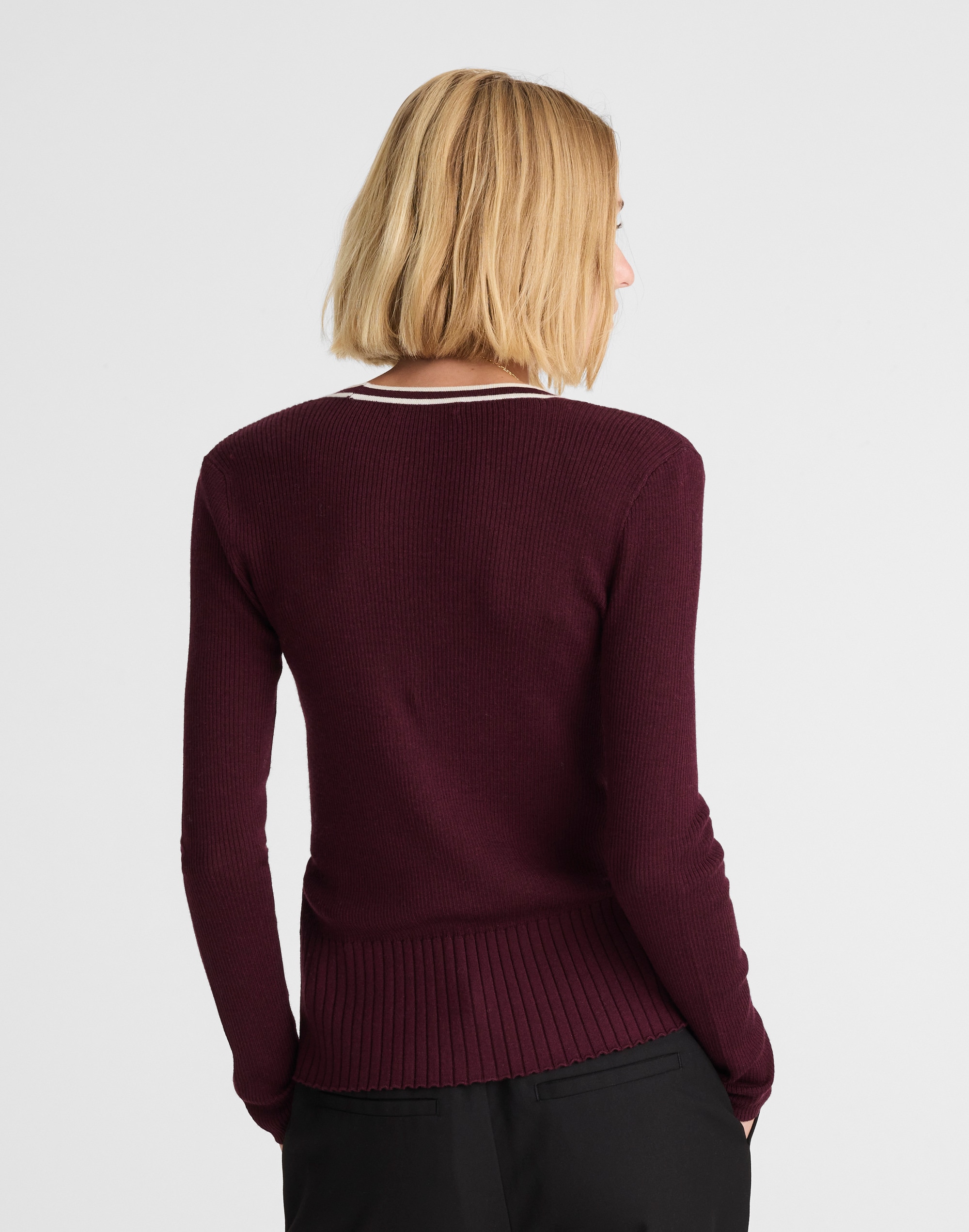 V-Neck Cardigan in Merino-Silk Blend