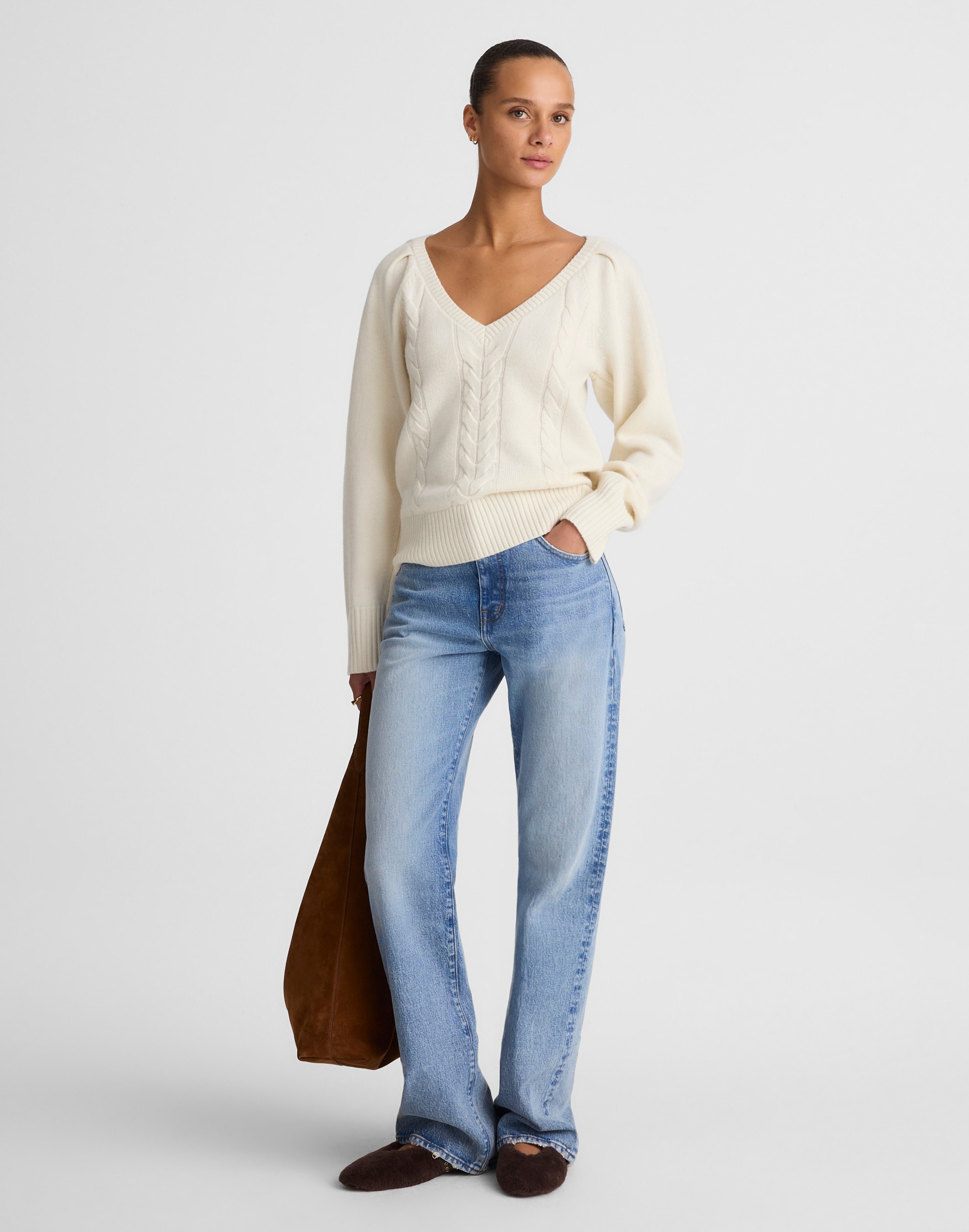 V-Neck Pullover Sweater in Merino Wool