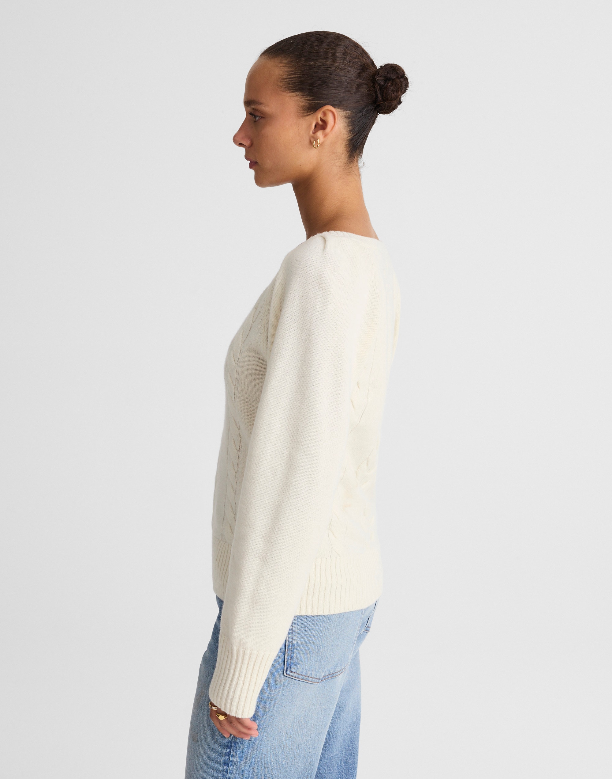 V-Neck Pullover Sweater in Merino Wool