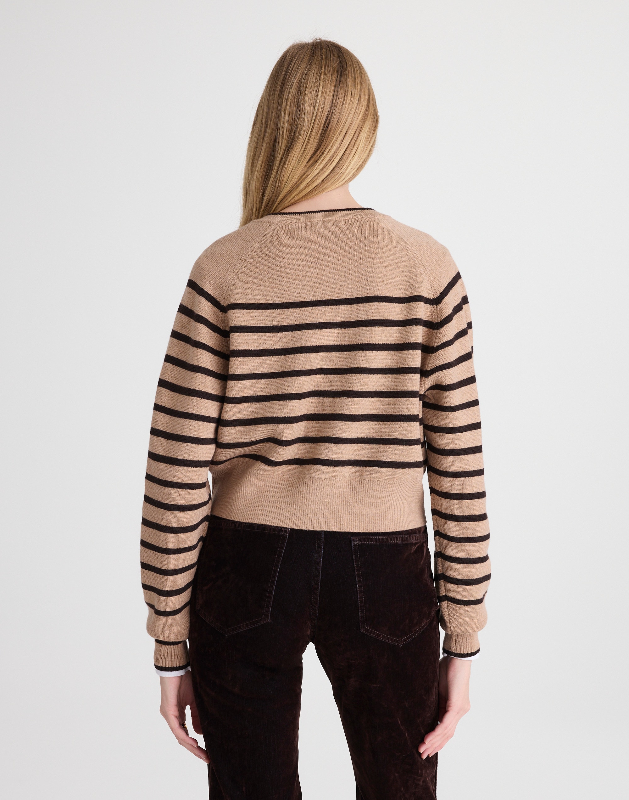 Raglan-Sleeve Cropped Cardigan in Merino Wool Alternate Image 4