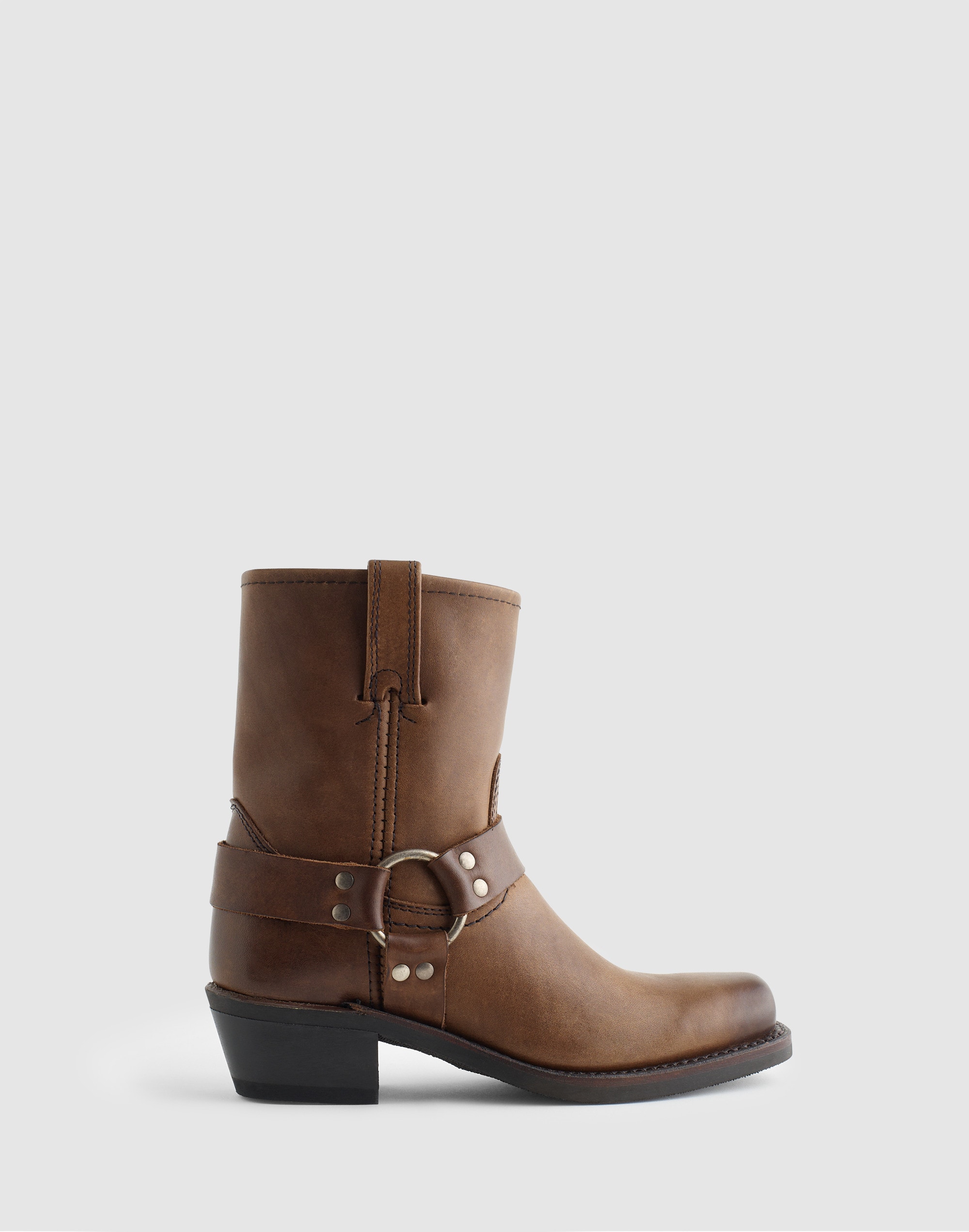 frye harness 8r boots