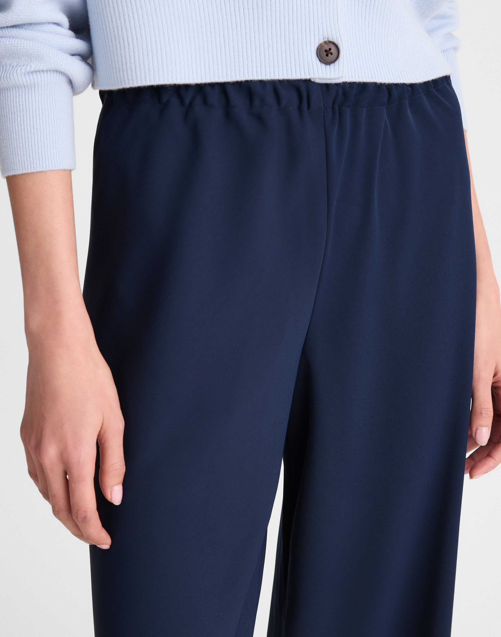 Pull-On Pants in Crepe