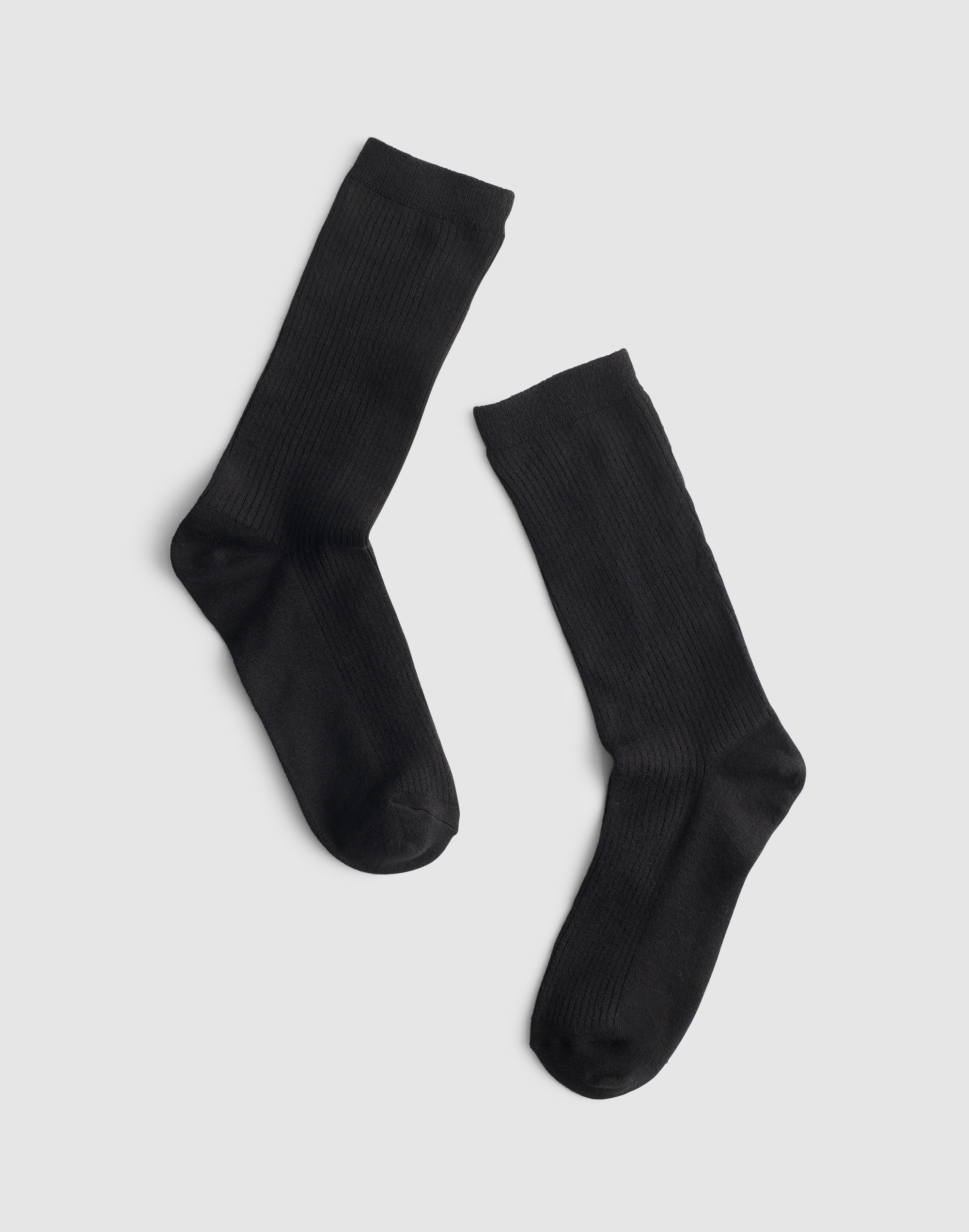 ribbed crew socks