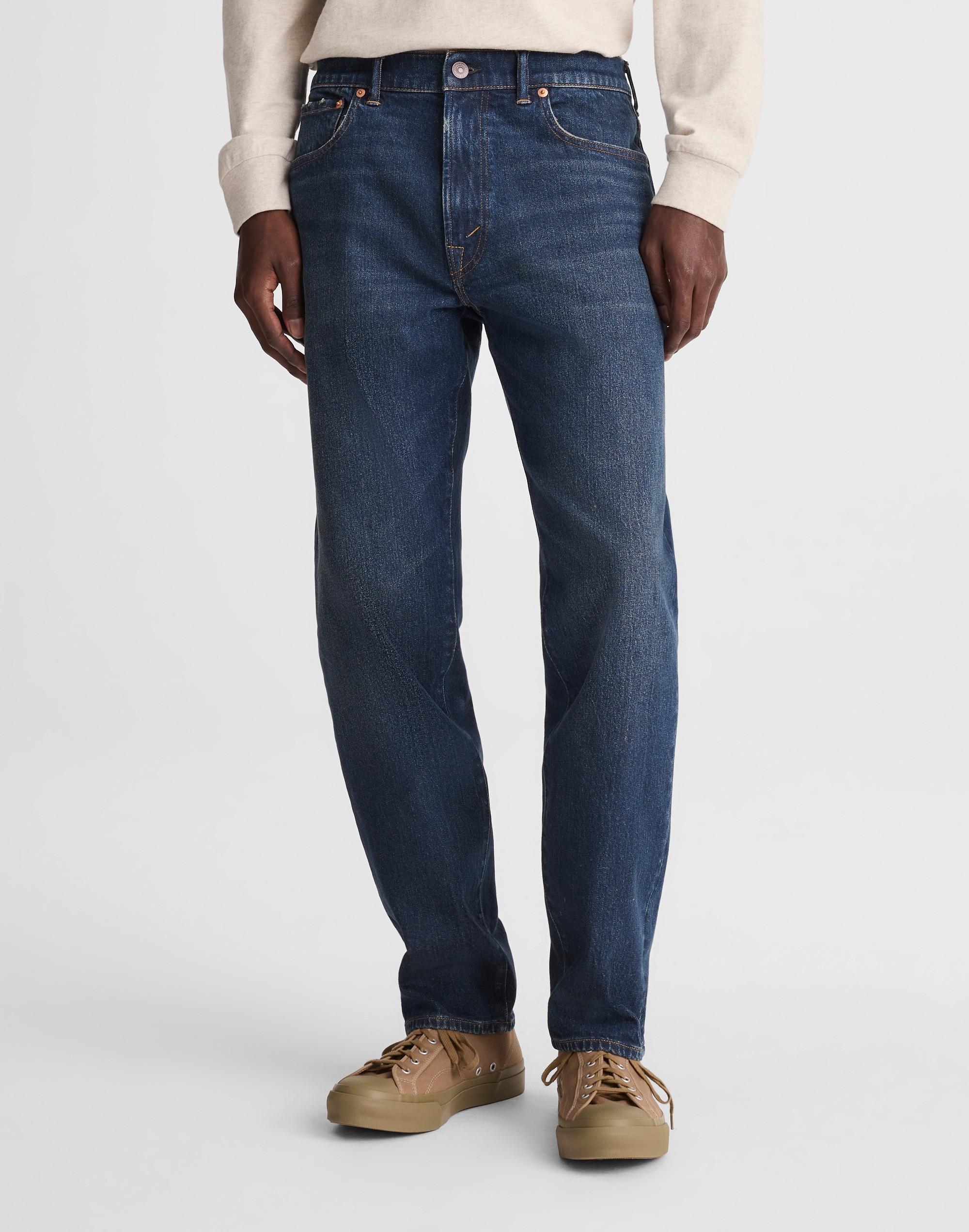 Relaxed Taper Jeans