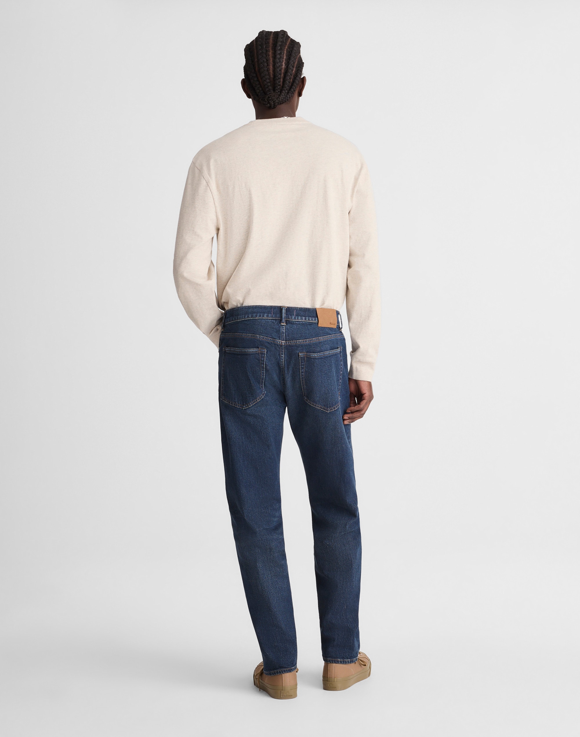 Relaxed Taper Jeans