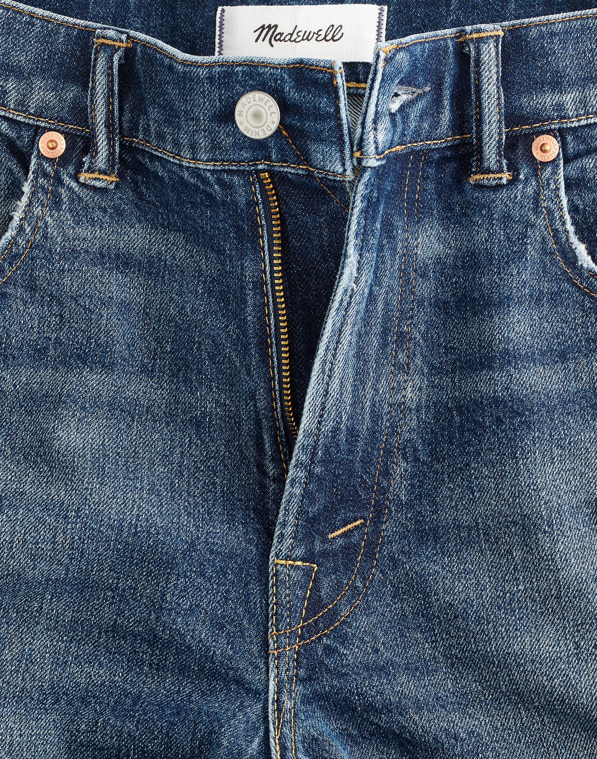 Relaxed Taper Jeans