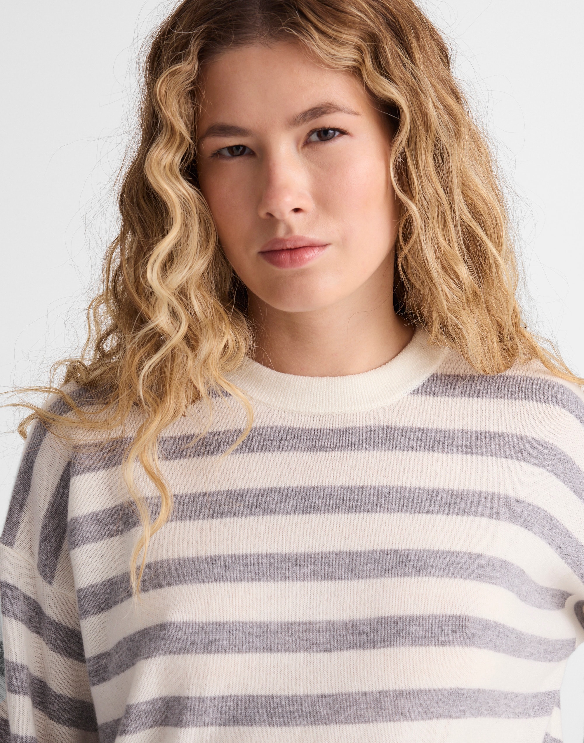 Rib-Stitch Crewneck Sweater in Cashmere