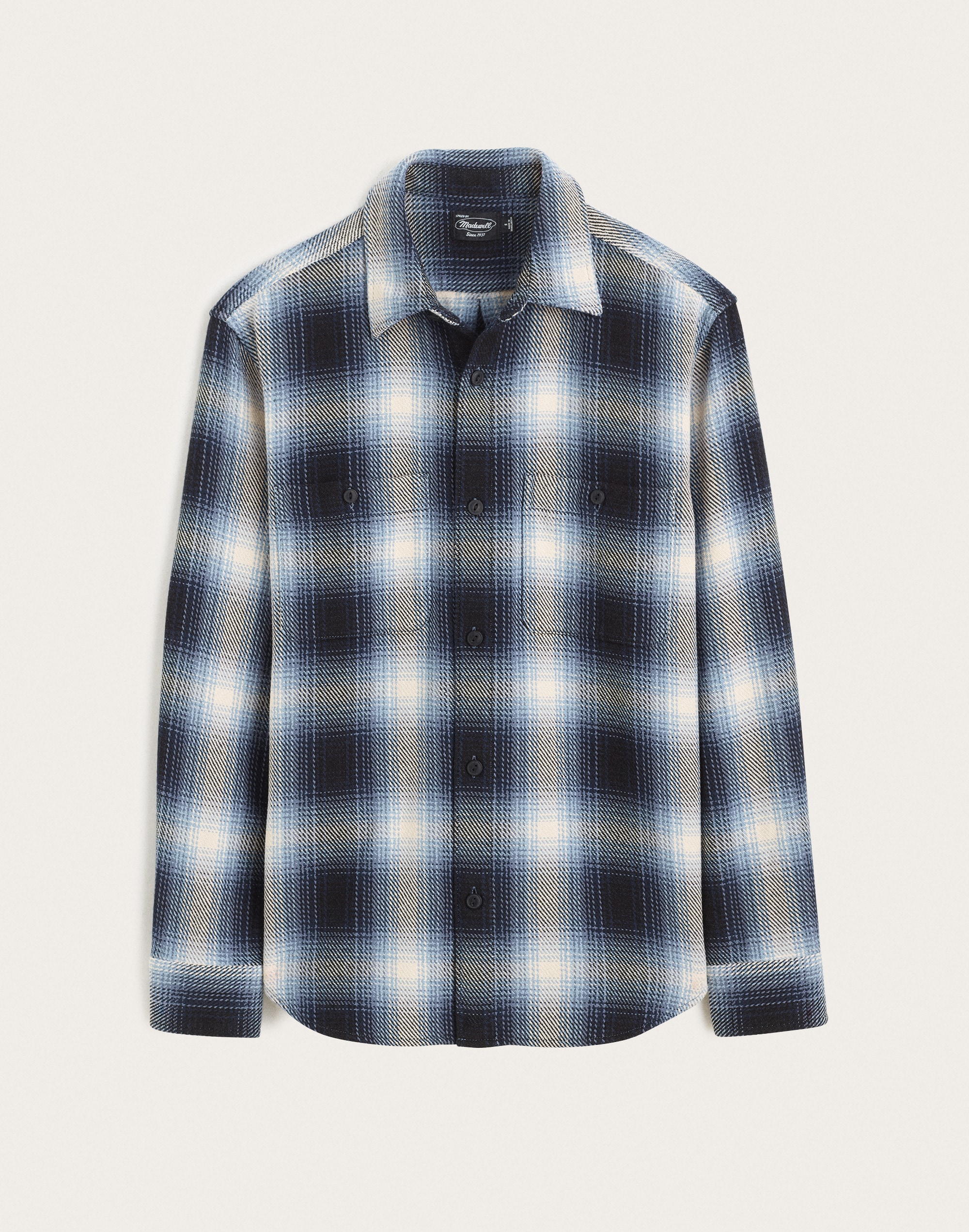 Button-Up Shirt in Midweight Flannel