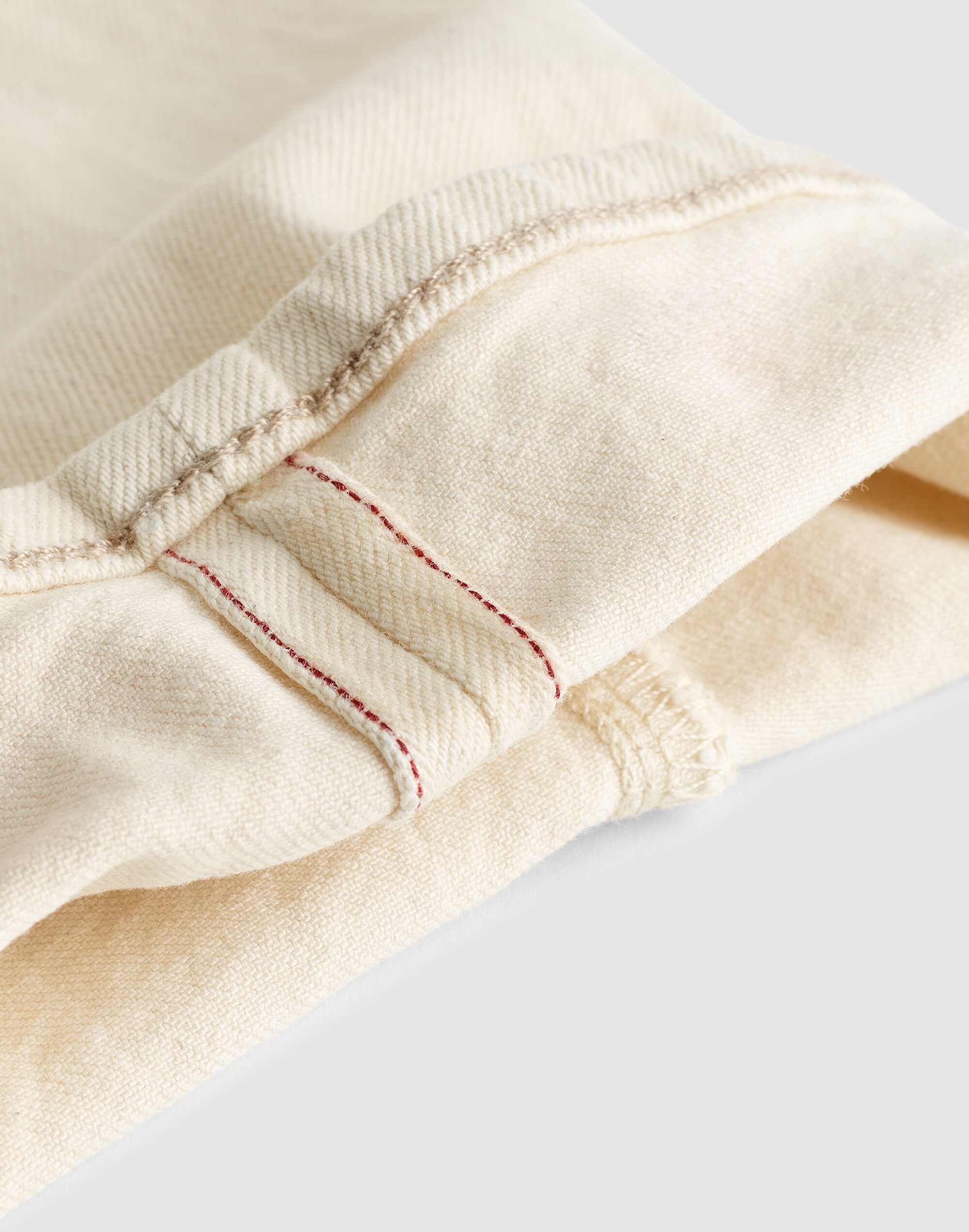 Relaxed Taper Jeans in Comfort Selvedge