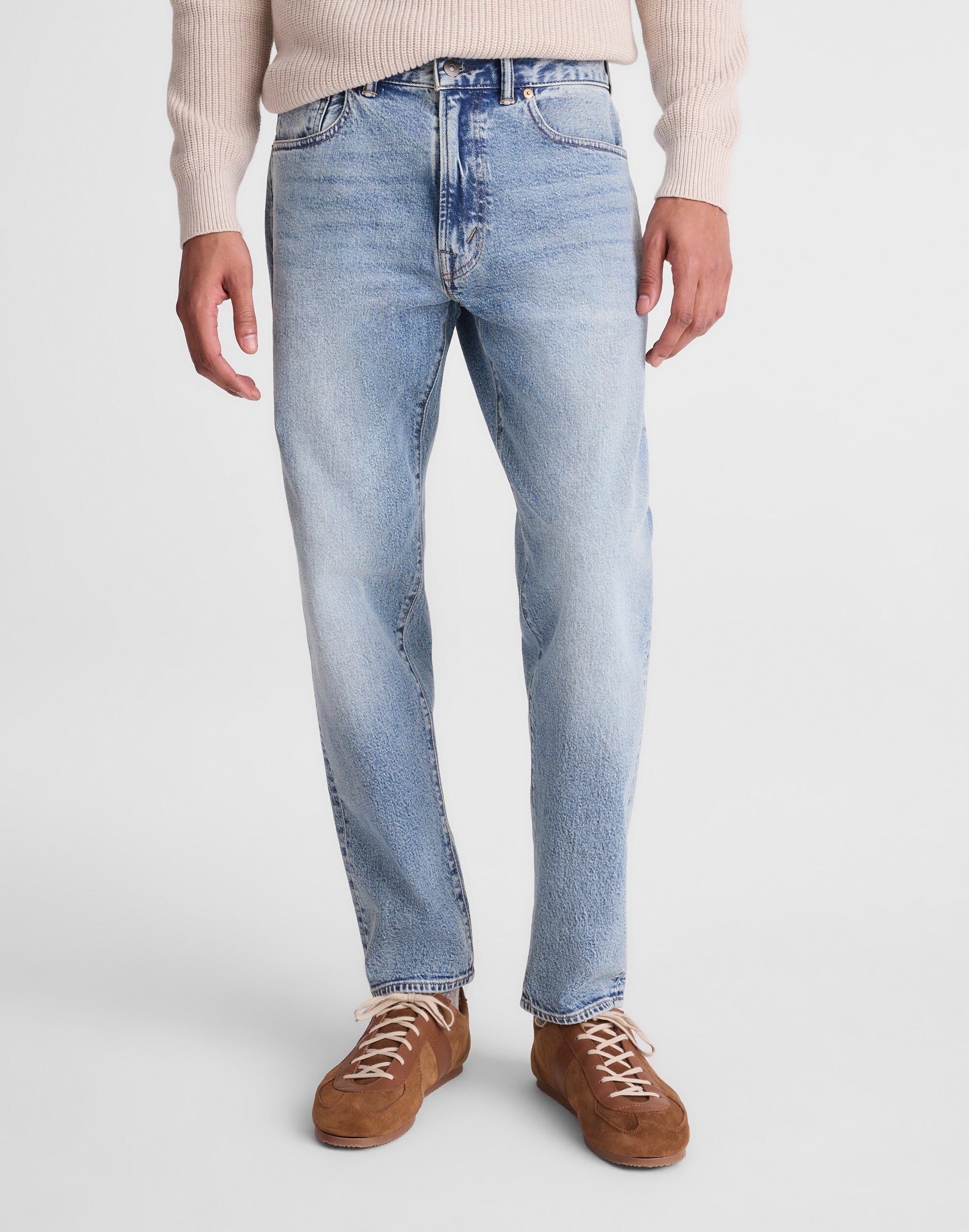 Relaxed Taper Jeans