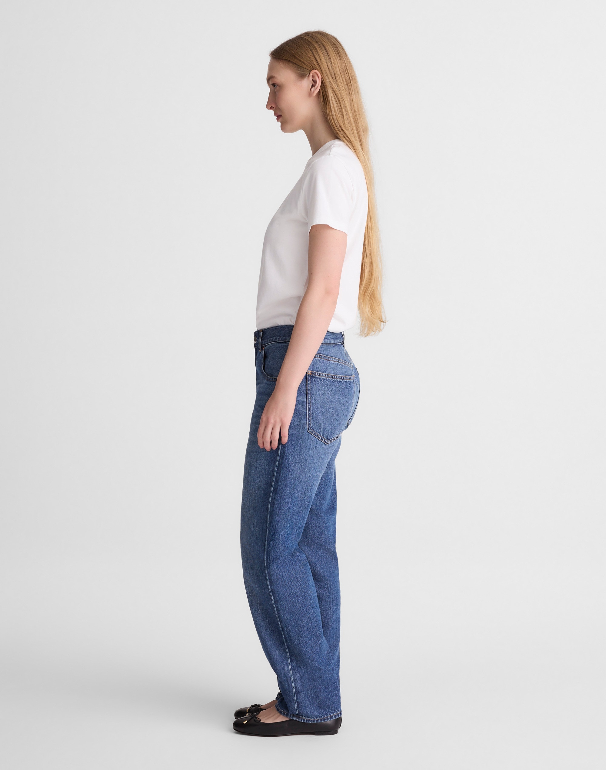 The Dean Easy Straight Jean in Airy Denim