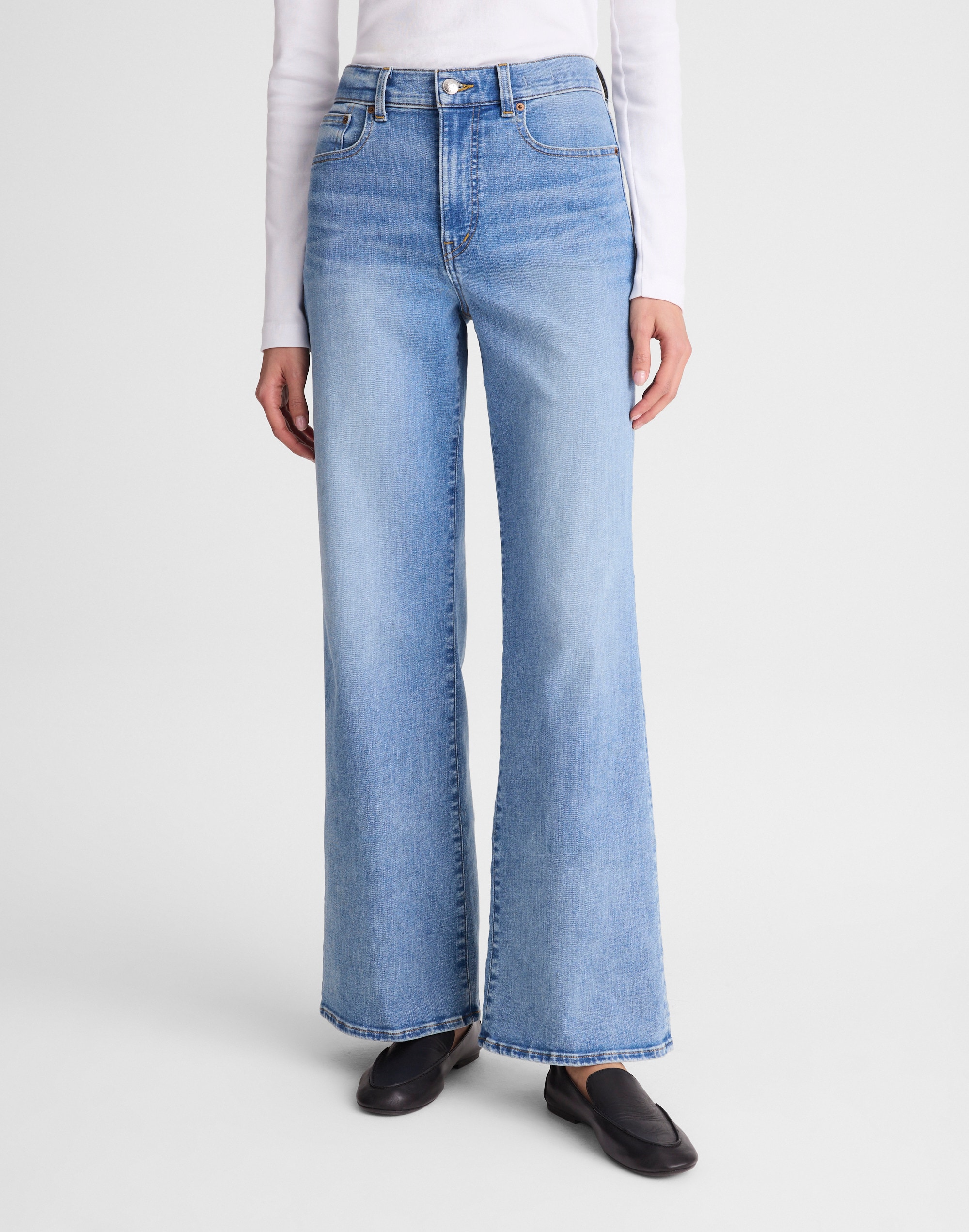 The Wide-Leg Jean