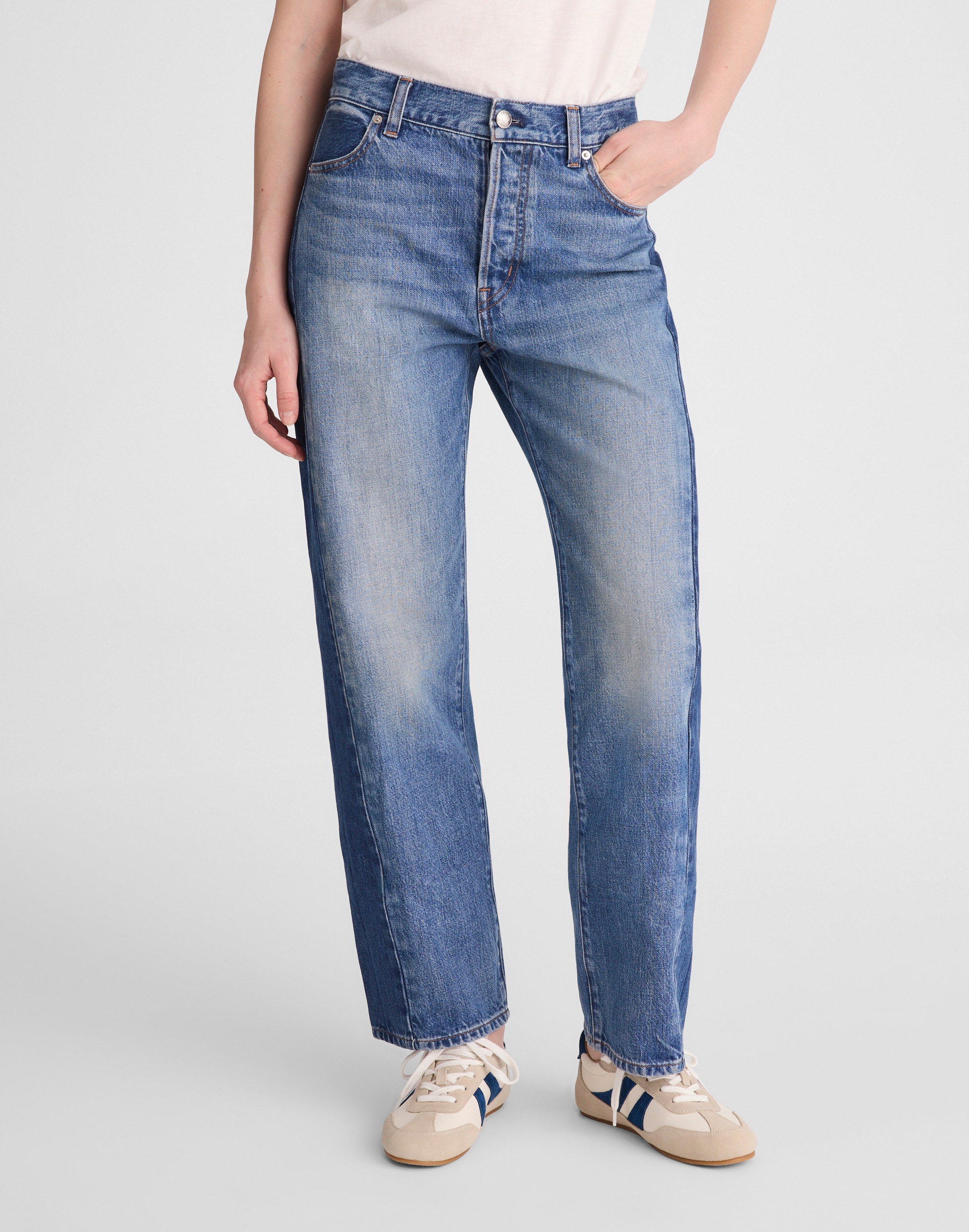 Pieced Barrel-Leg Jeans