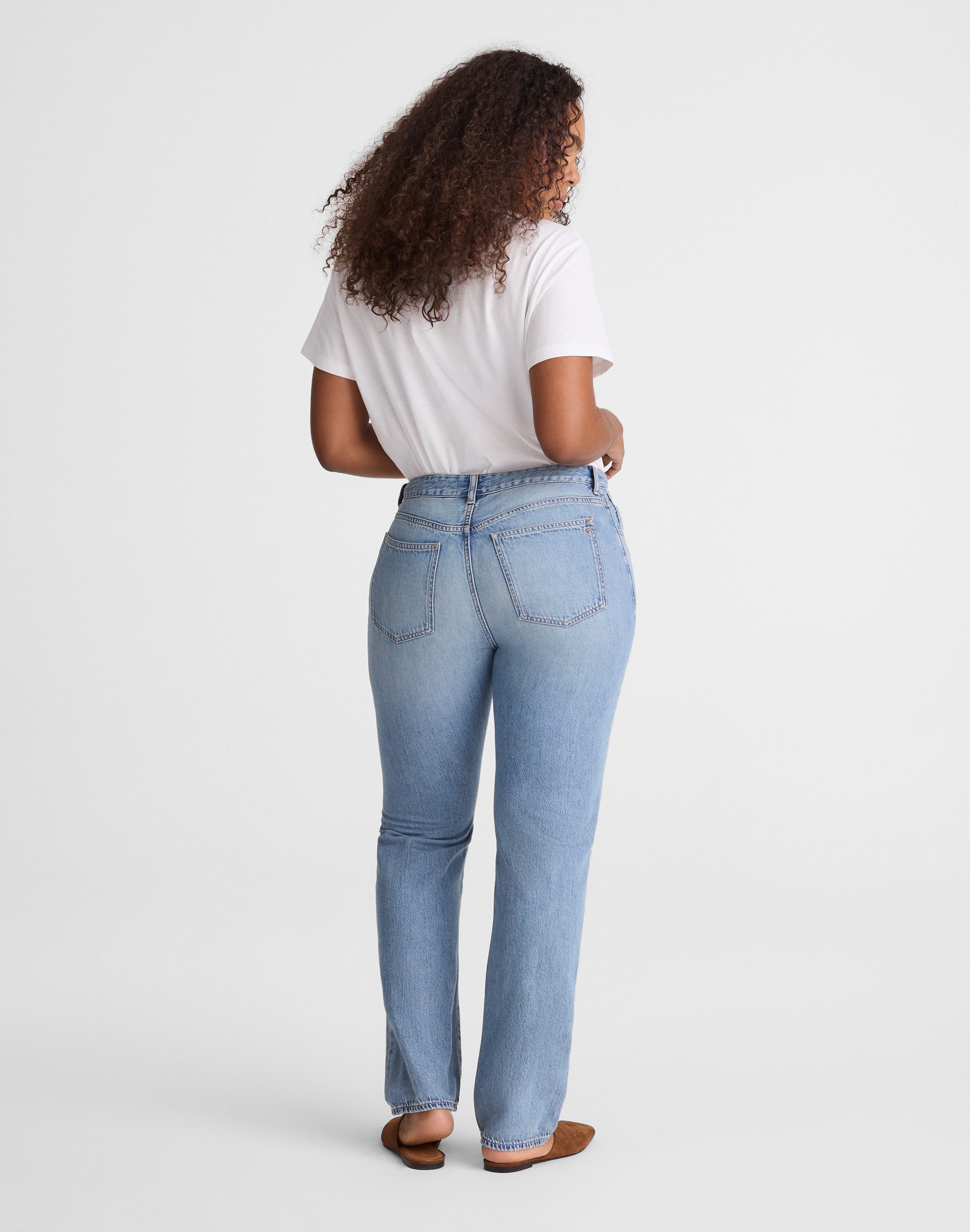 The Curvy Dean Easy Straight Jean in Airy Denim