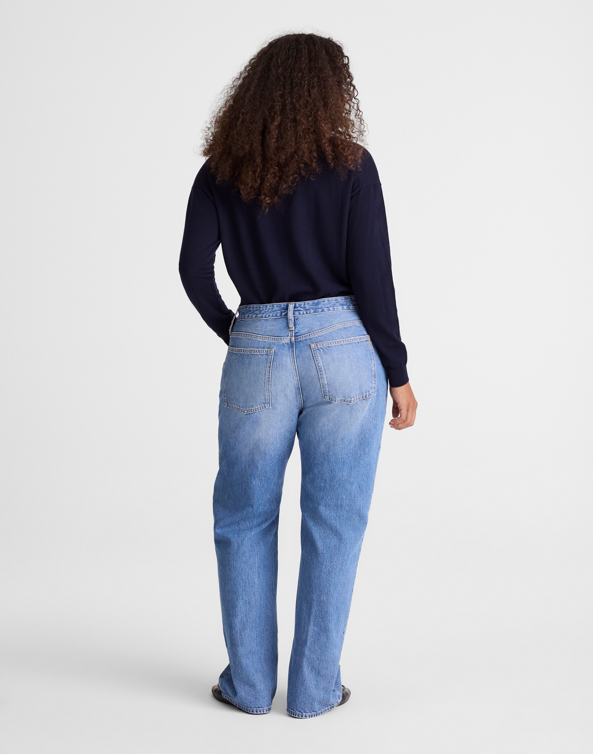 The Curvy Low-Rise Loose Jean in Midvale Wash
