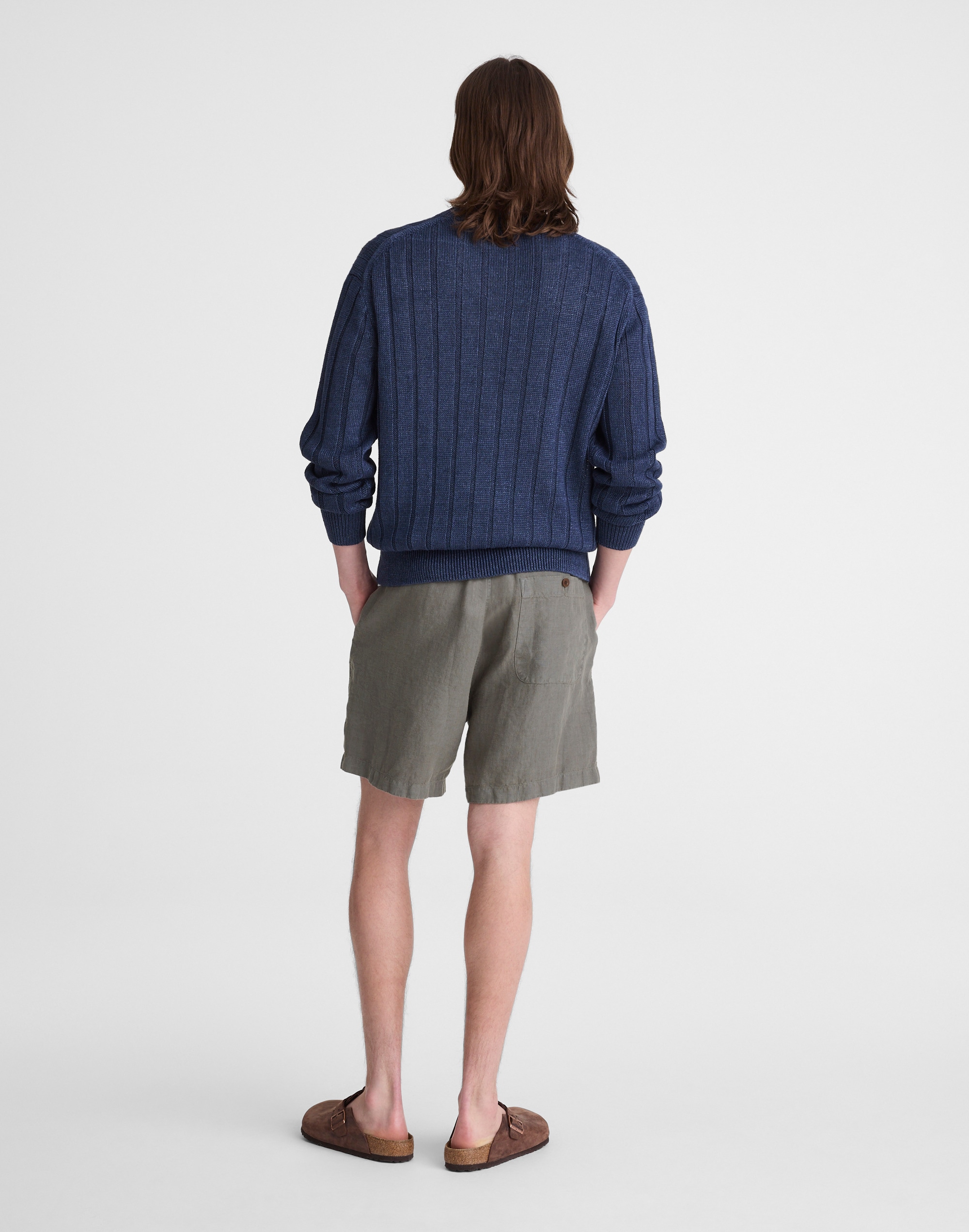 Pull-On Shorts in Linen