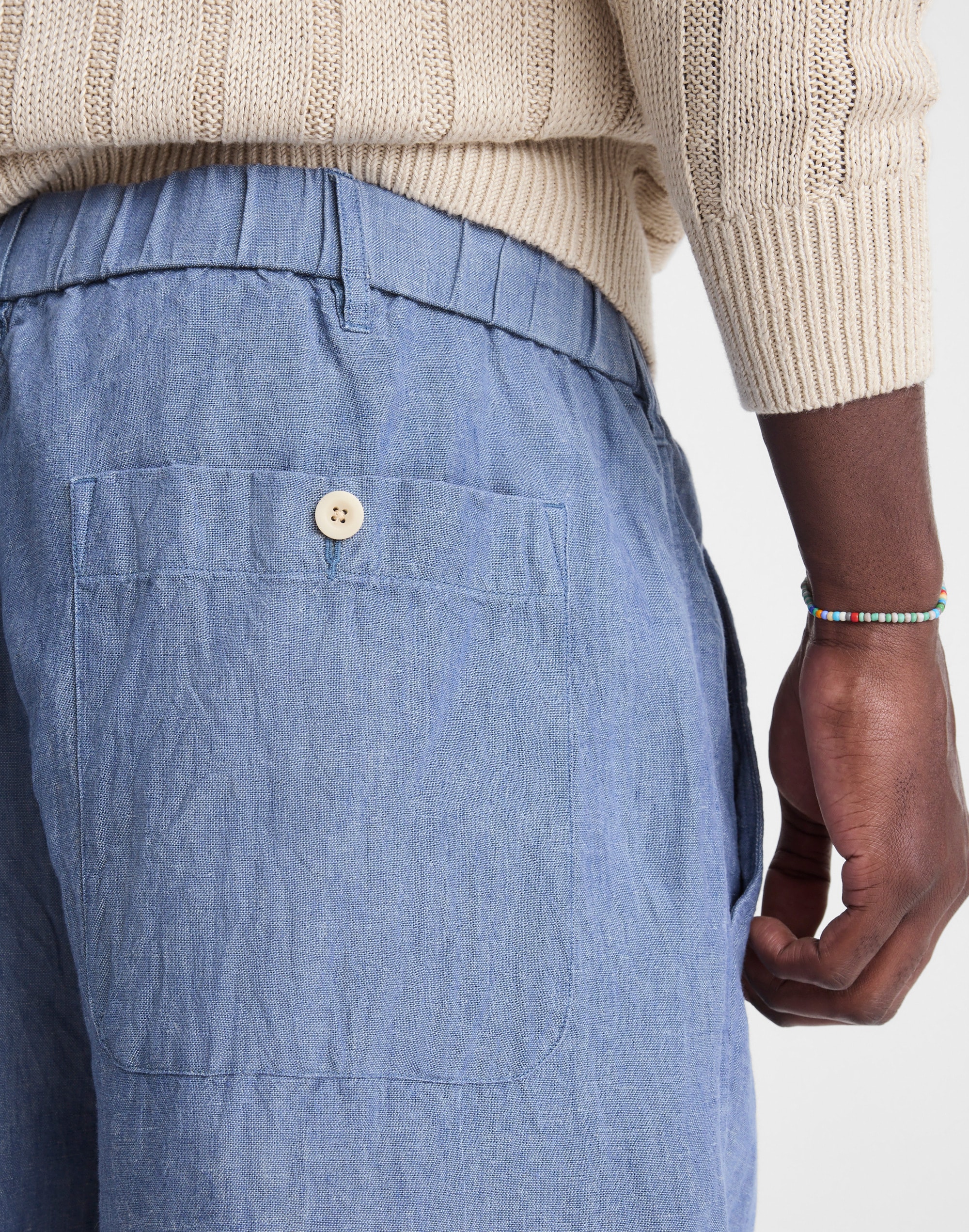 Pull-On Shorts in Linen