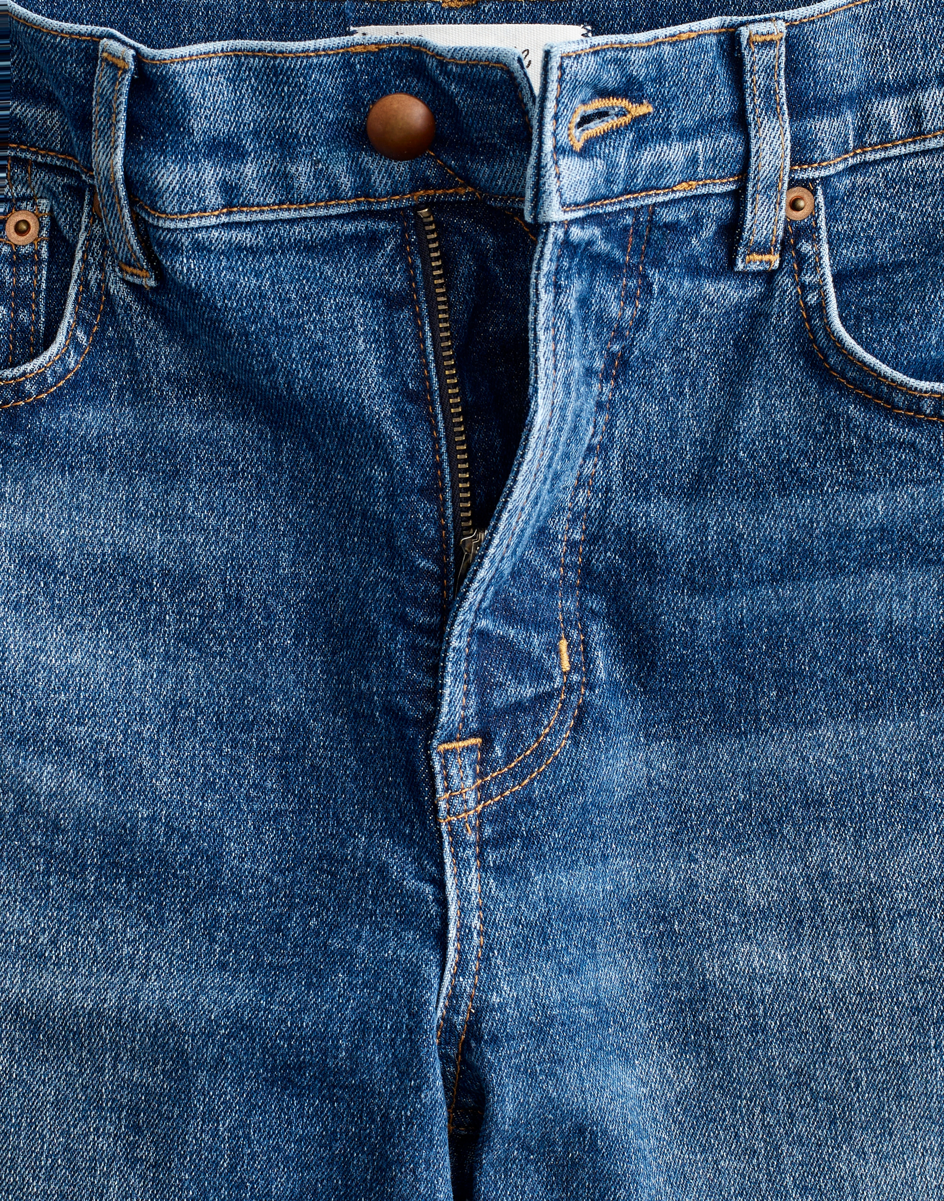 Circular Longline Straight Jean