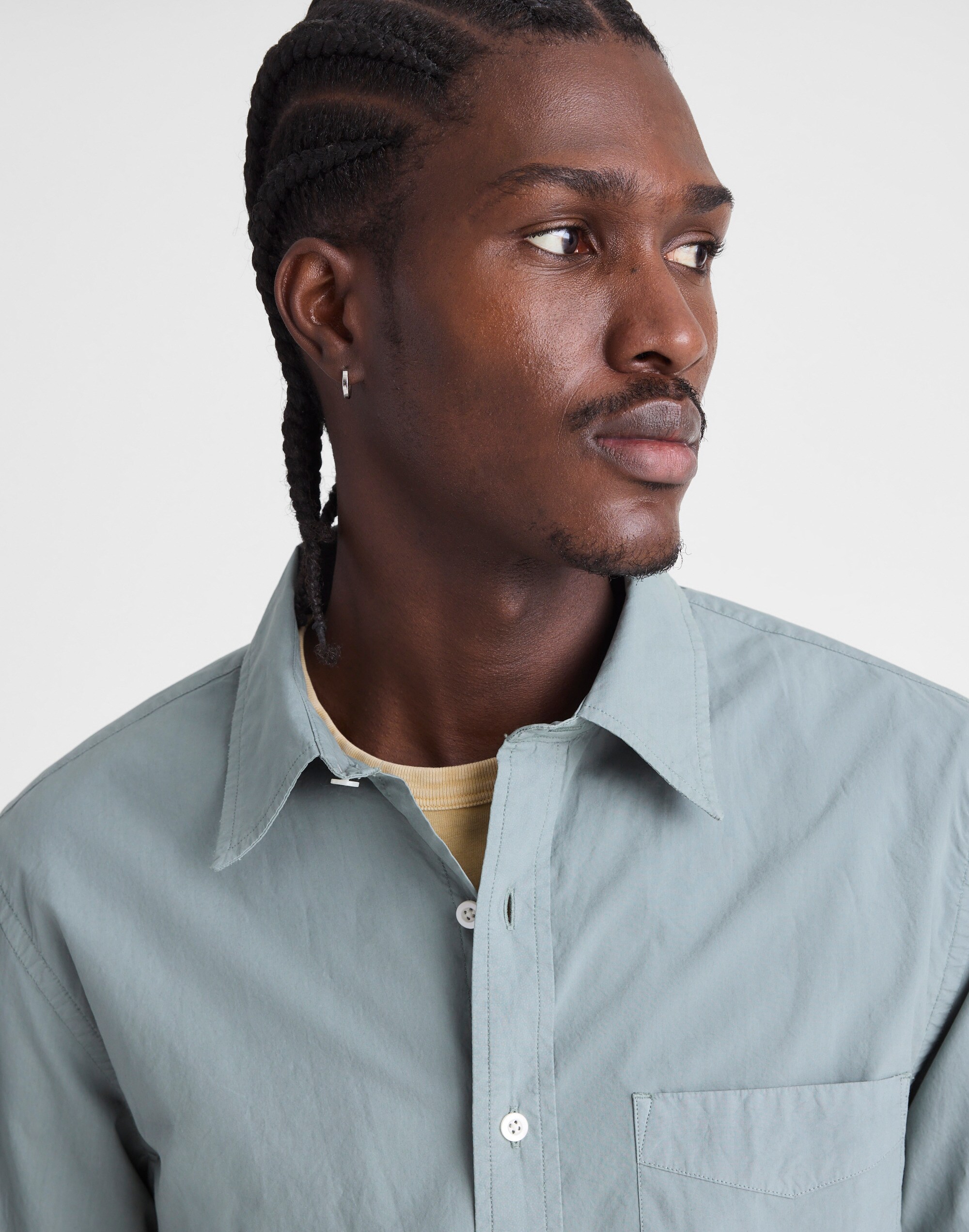 Button-Up Shirt in Crisp Poplin