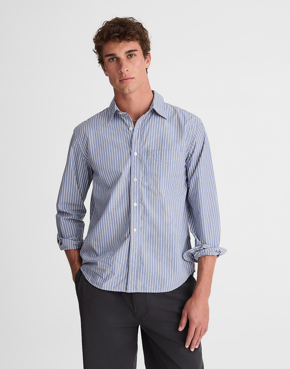 Button-Up Shirt in Crisp Poplin