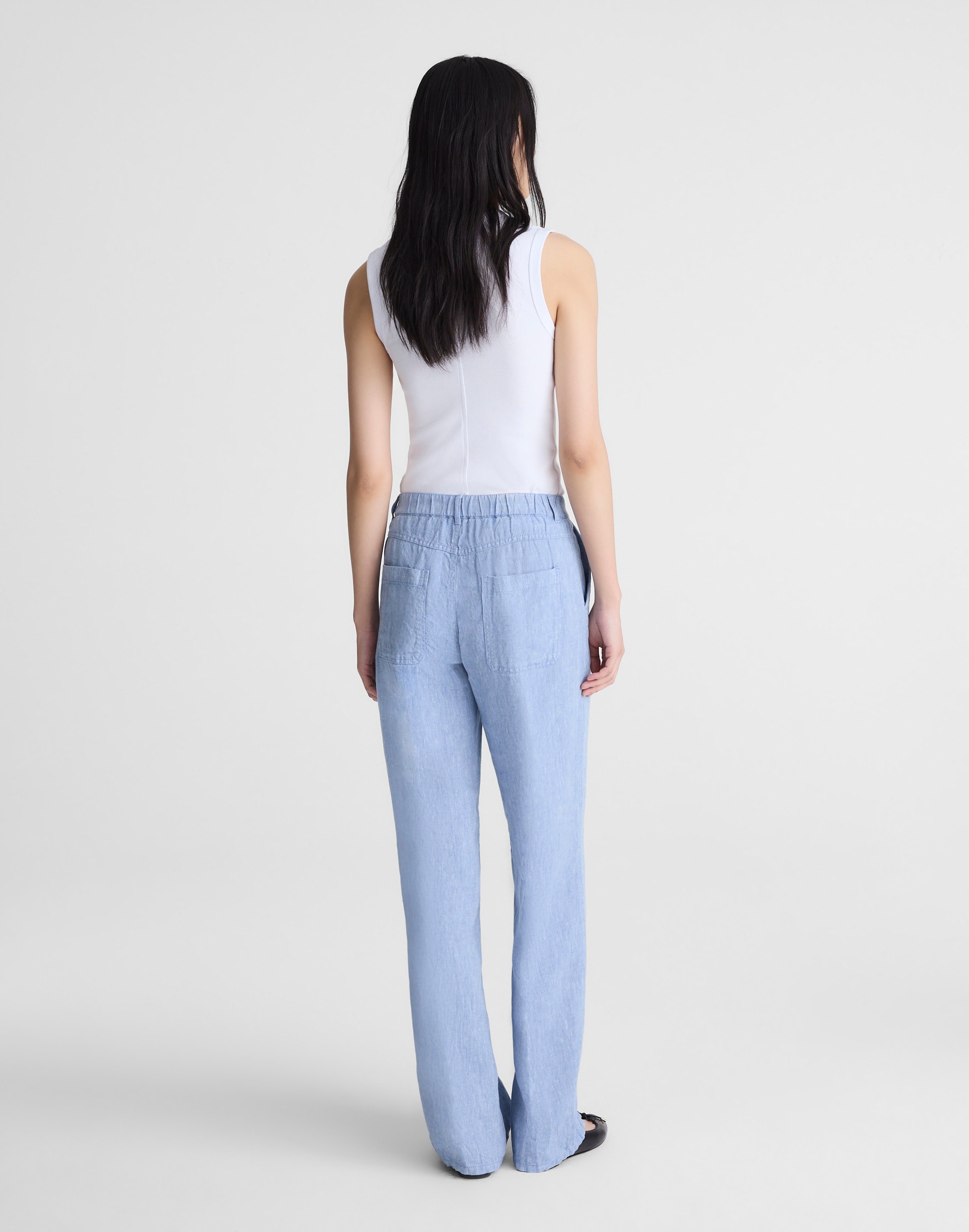 The Zoe Relaxed Straight Pant in 100% Linen