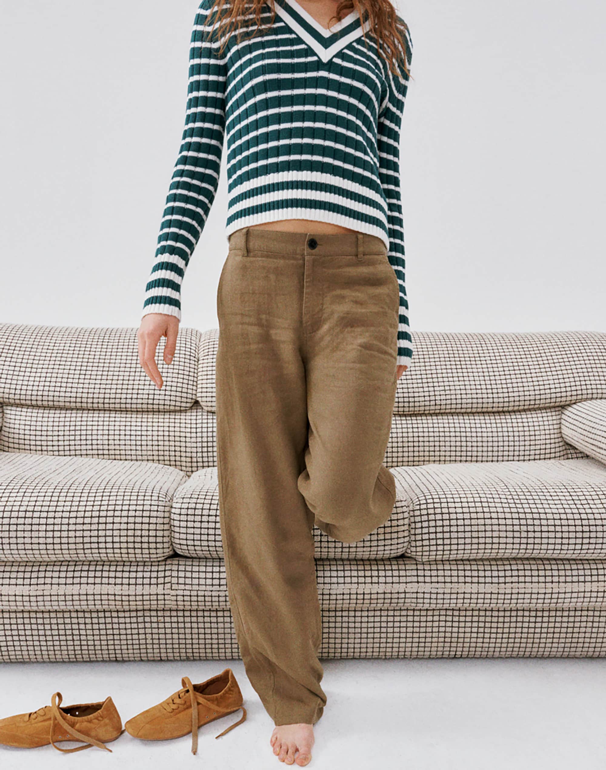 The Zoe Relaxed Straight Pant in 100% Linen