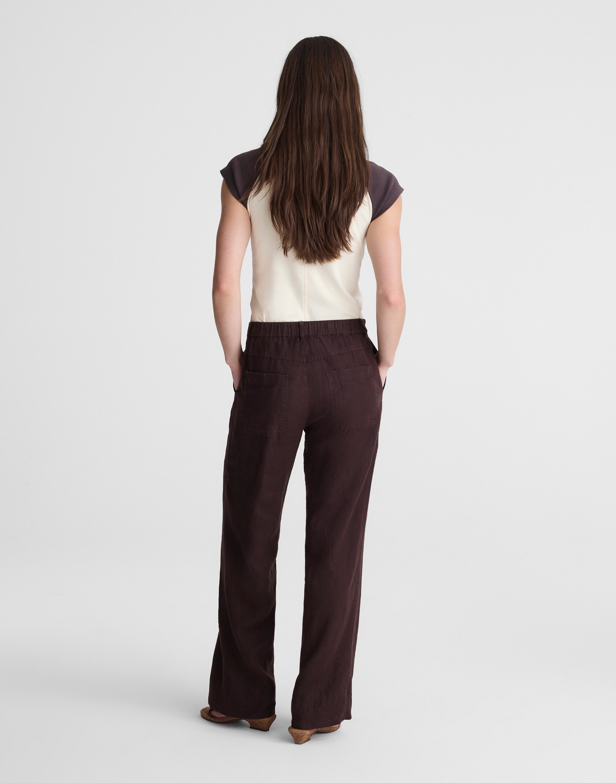 The Zoe Relaxed Straight Pant in 100% Linen