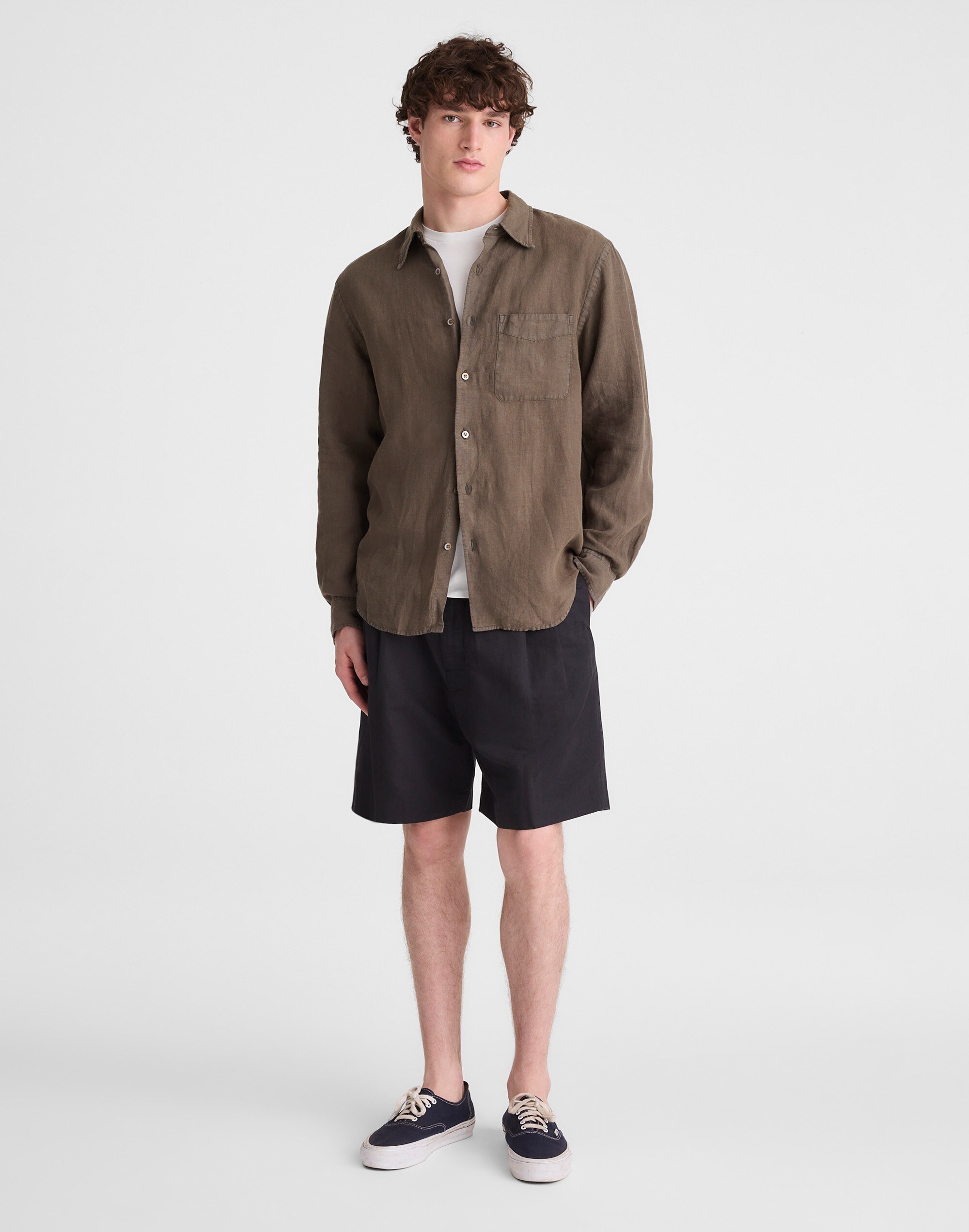 Button-Up Shirt in Linen